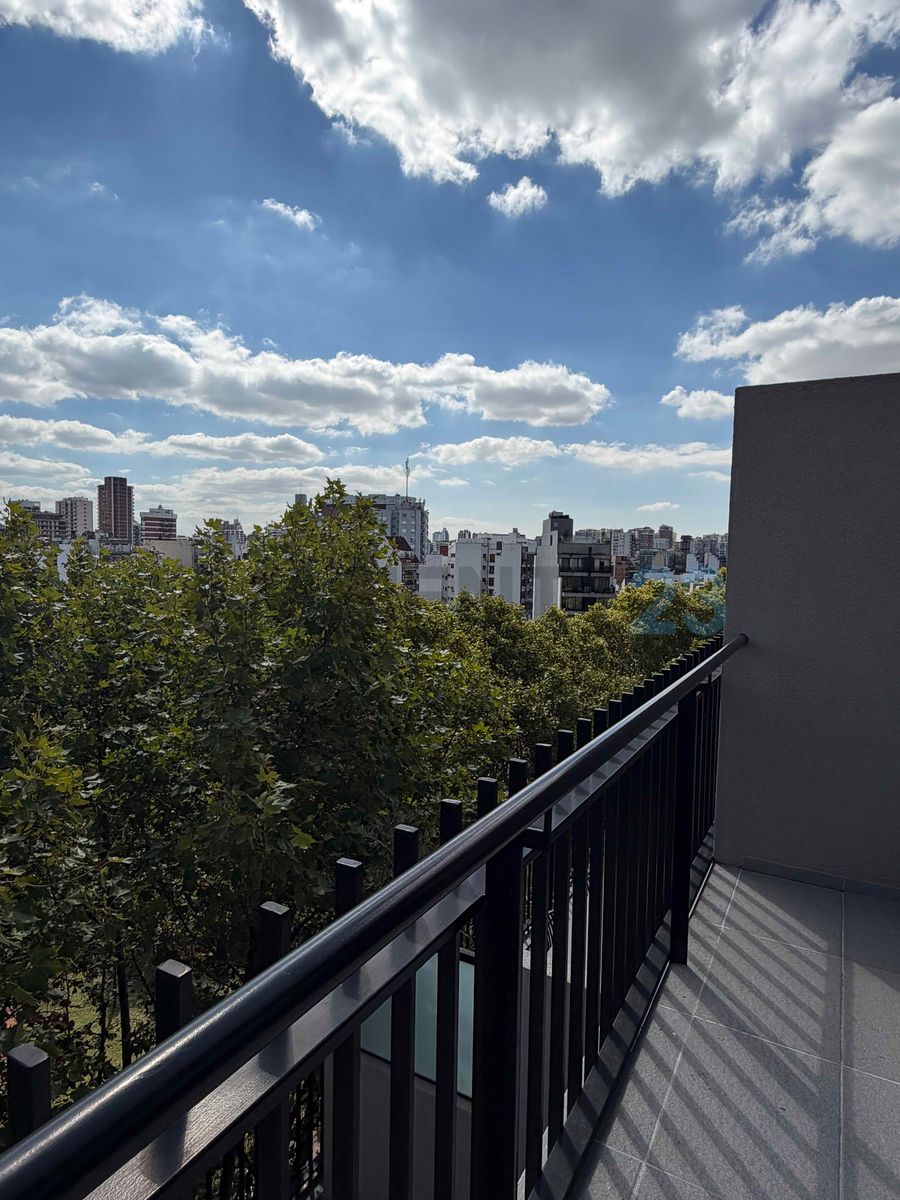 Departamento monoambiente con balcon y terraza en alquiler - Colegiales - 10