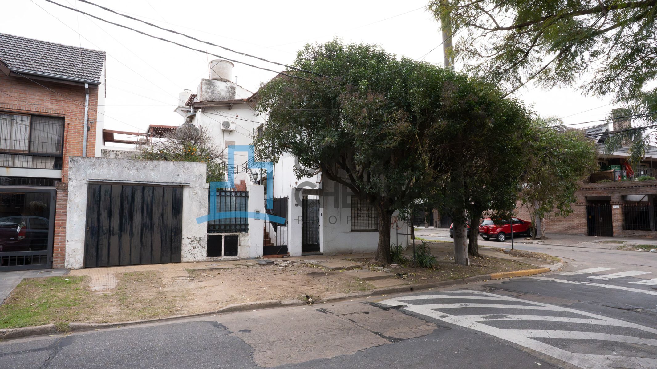 Guillermo White 5000 - PH en Planta Baja a remodelar con patio y garage - Munro - 2
