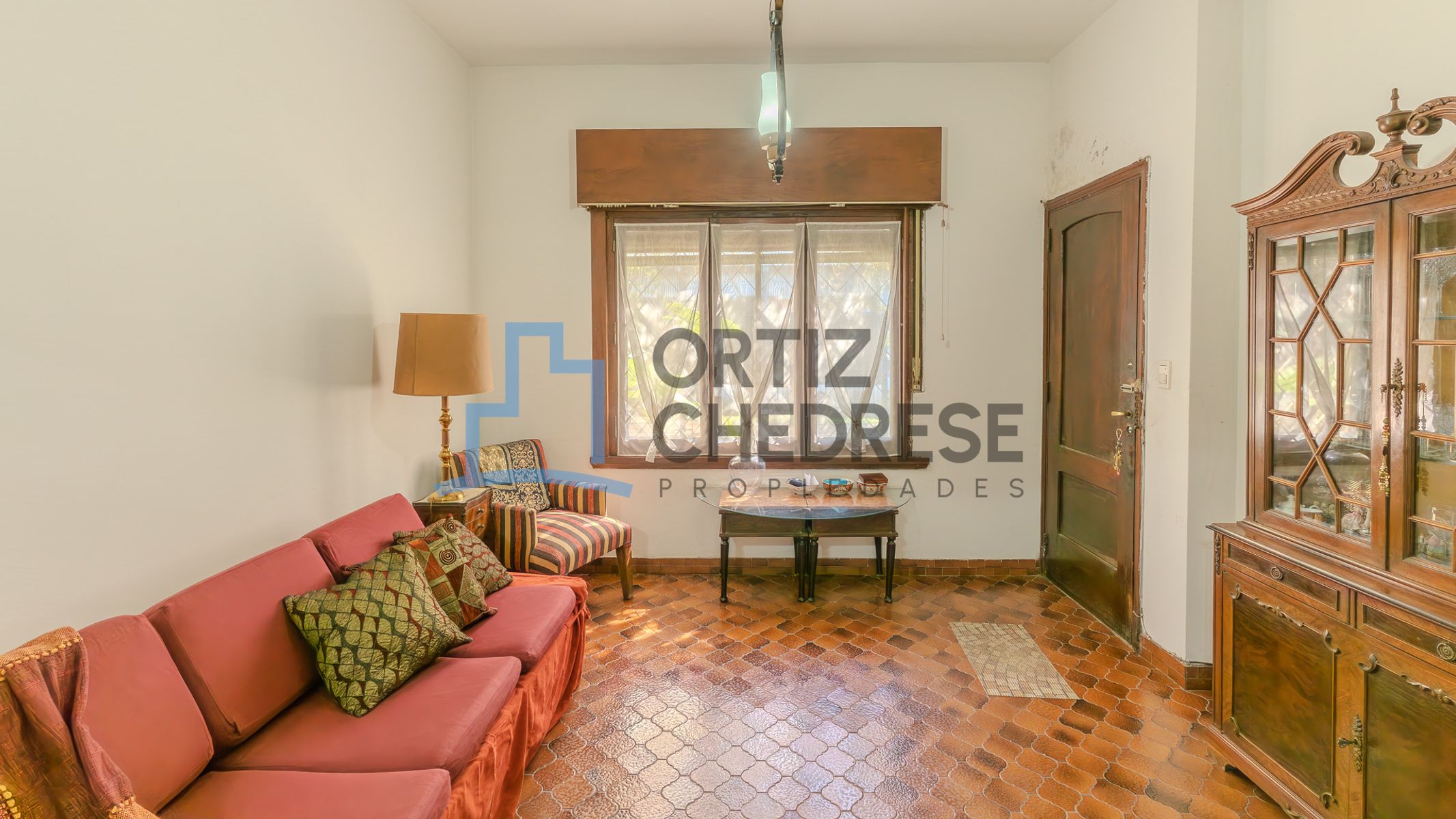 Comodoro Rivadavia 100 - Casa de 5 ambientes doble lote con pileta - Los Polvorines - 27