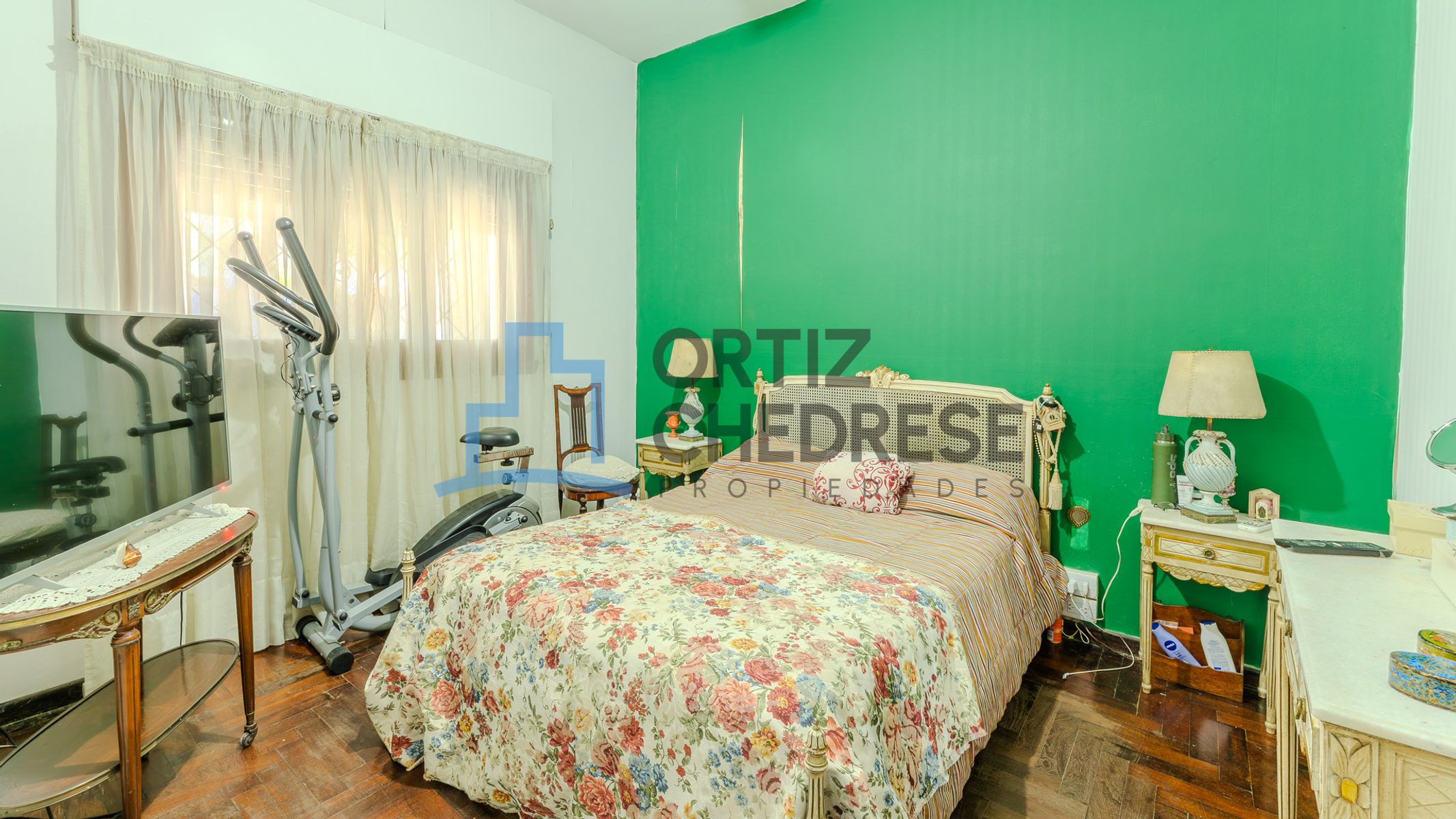 Comodoro Rivadavia 100 - Casa de 5 ambientes doble lote con pileta - Los Polvorines - 29