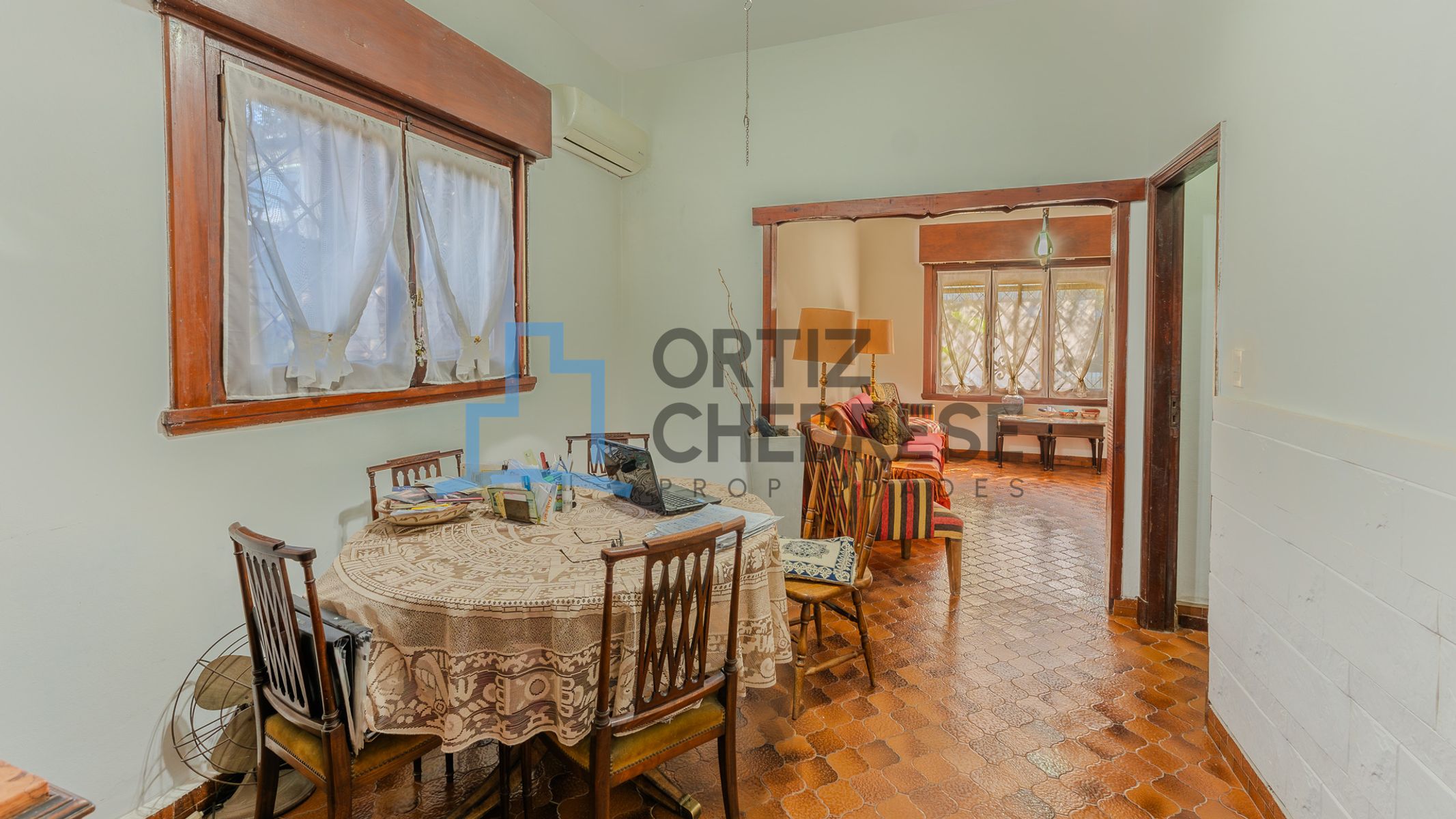 Comodoro Rivadavia 100 - Casa de 5 ambientes doble lote con pileta - Los Polvorines - 46