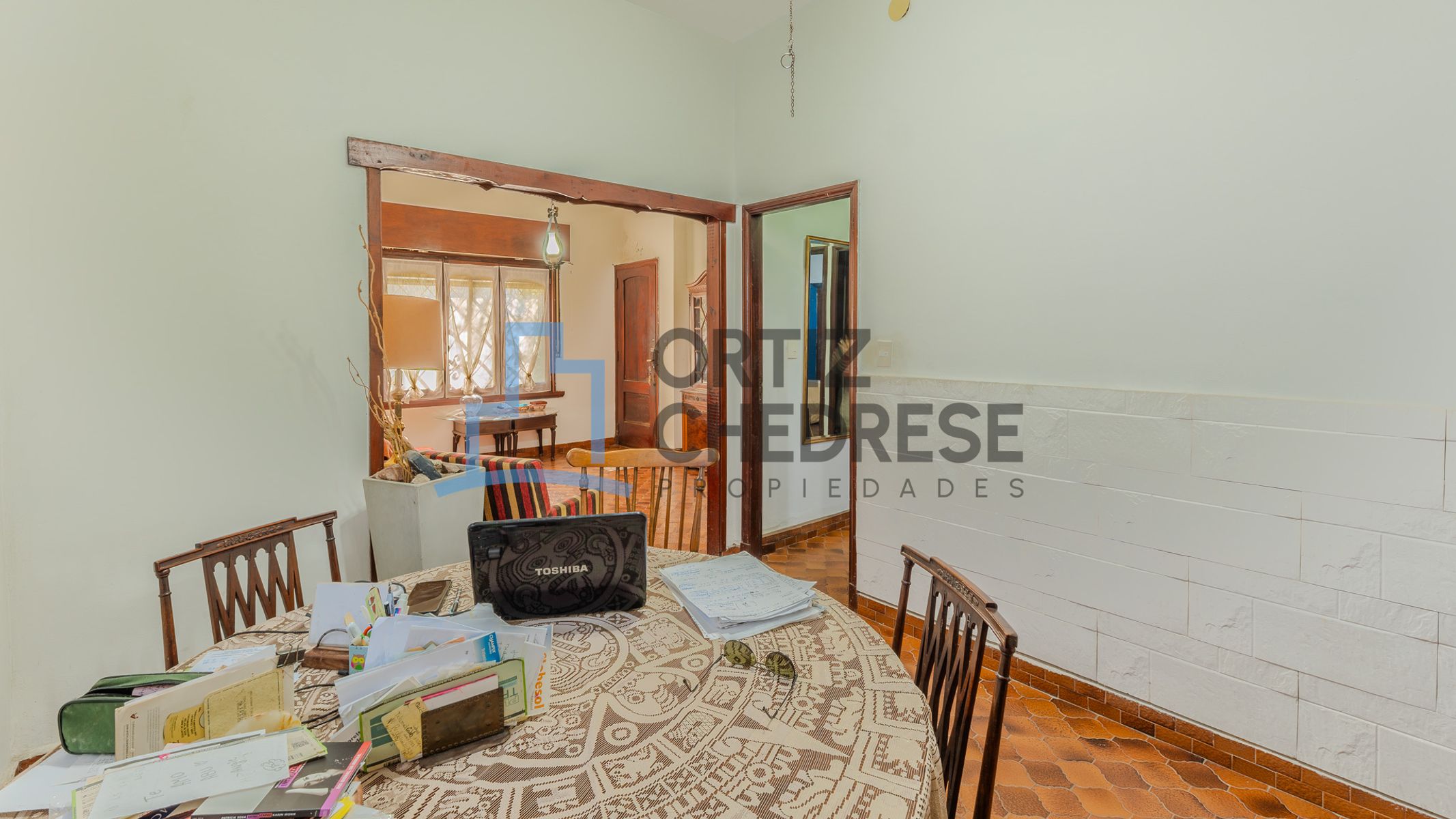 Comodoro Rivadavia 100 - Casa de 5 ambientes doble lote con pileta - Los Polvorines - 47