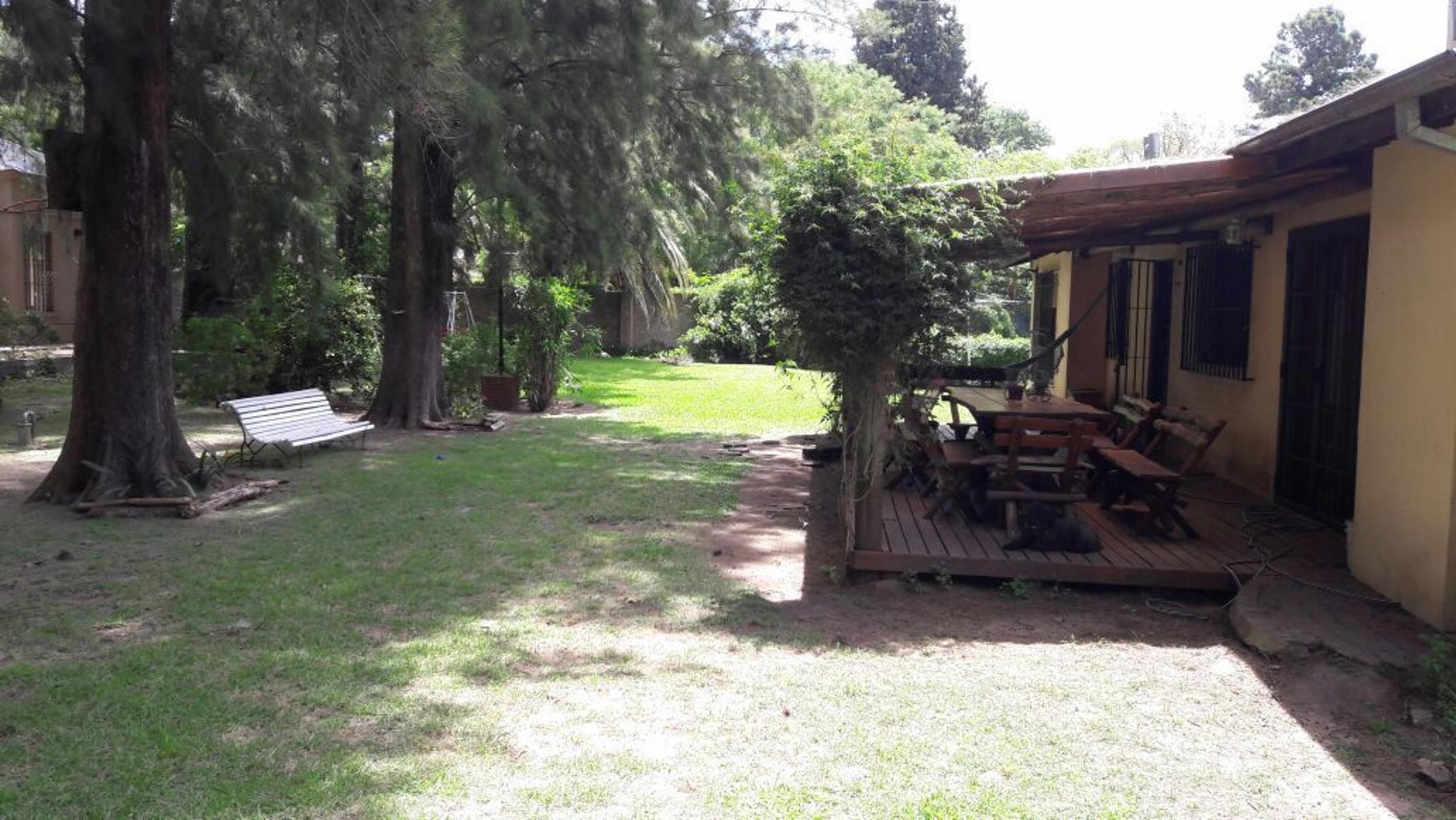CASA - JULIAN MARTEL esq CHARLONE - SAN MIGUEL