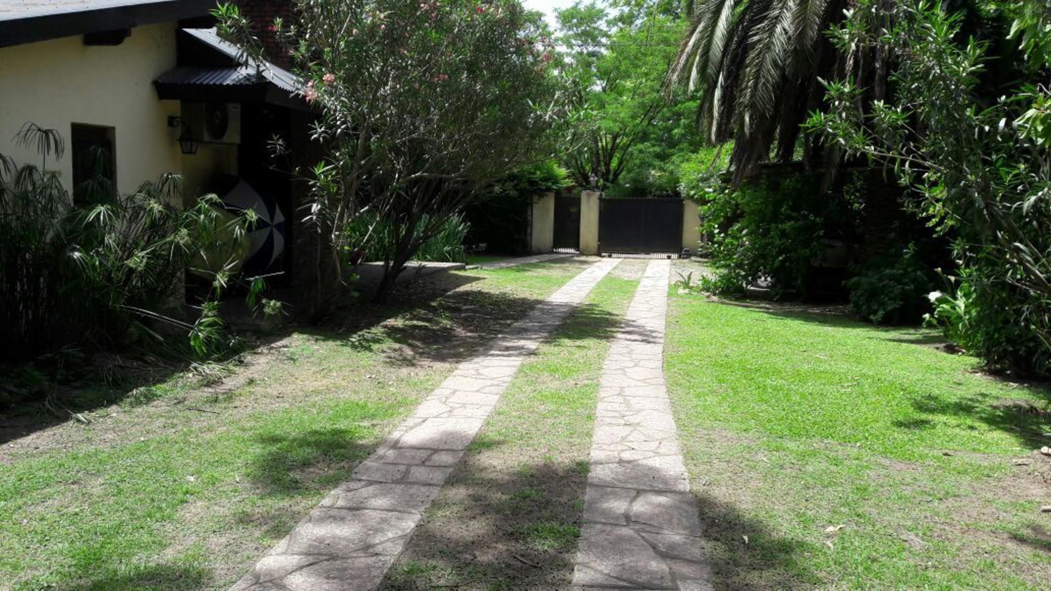 CASA - JULIAN MARTEL esq CHARLONE - SAN MIGUEL — foto 4