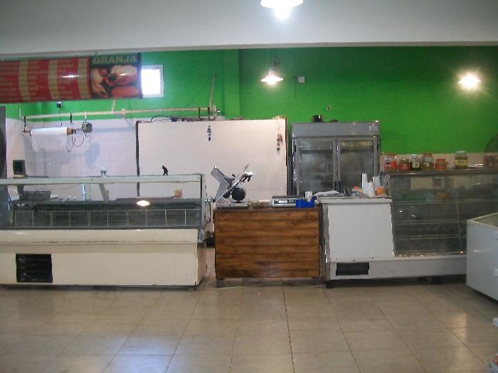 Local Comercial en Alquiler en Juan María Gutierrez, Berazategui, Buenos Aires - 5