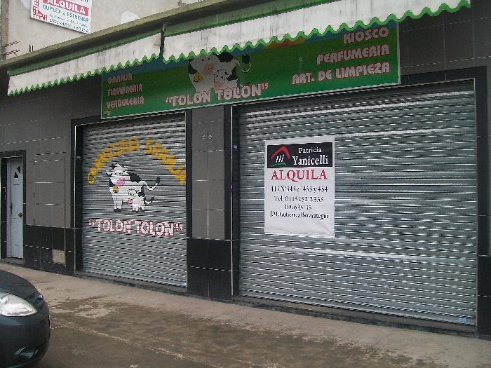 Local Comercial en Alquiler en Juan María Gutierrez, Berazategui, Buenos Aires - 1