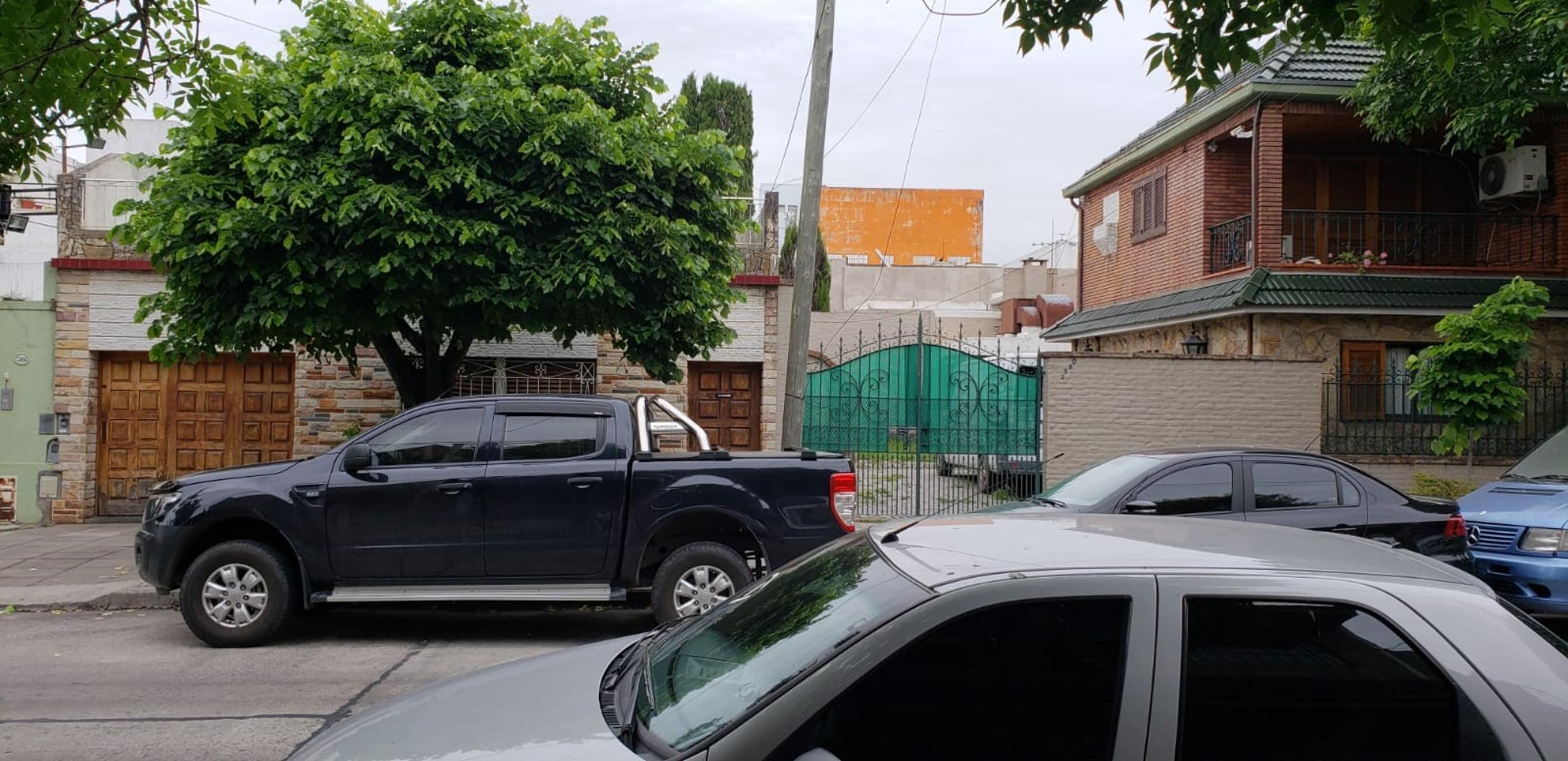 2 Propiedades unidas con Lotes de 12,07 x 24,05 y 9,02 x 24,06. Ideal Uso Comercial y Vivienda - 23