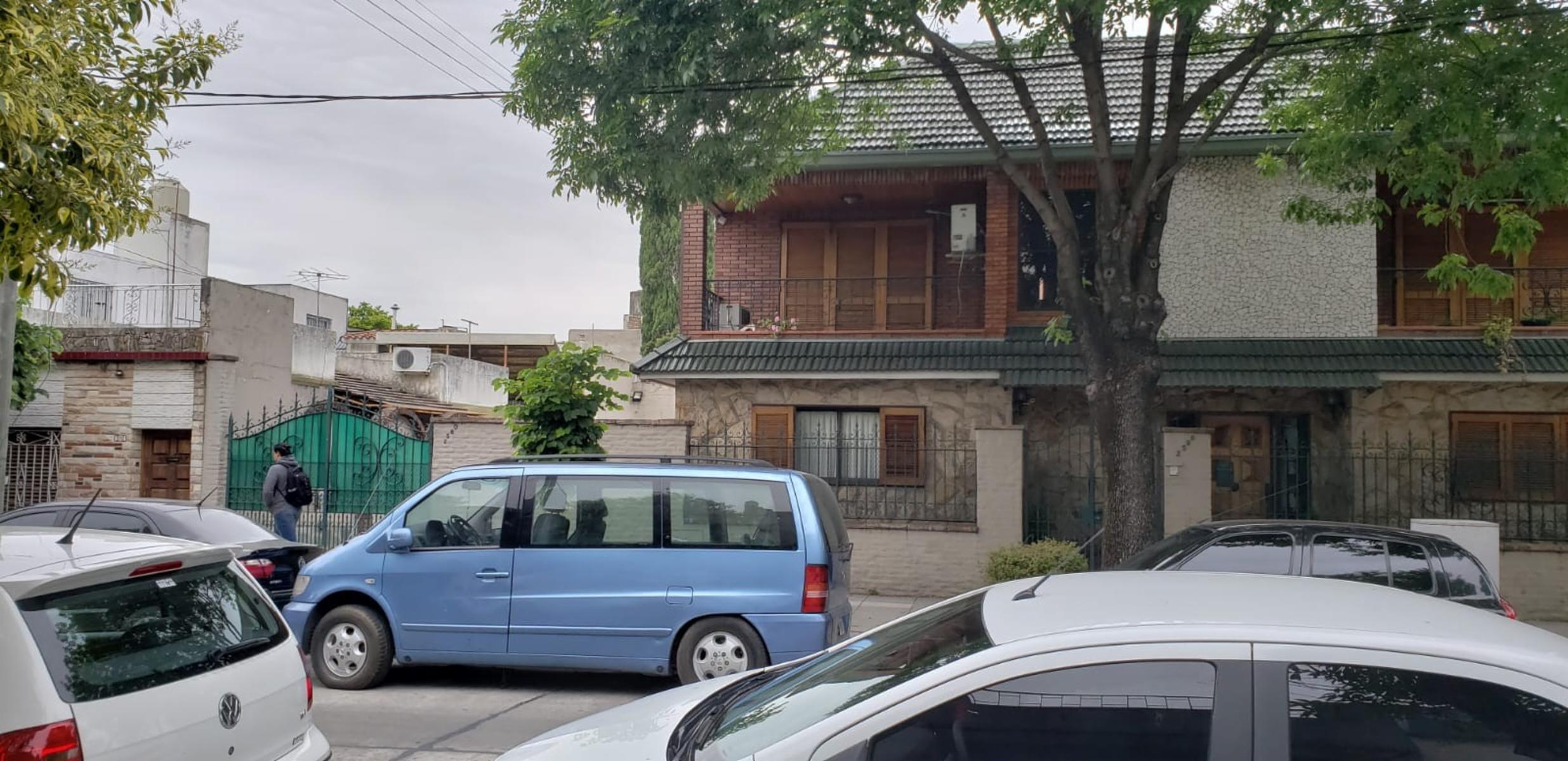 2 Propiedades unidas con Lotes de 12,07 x 24,05 y 9,02 x 24,06. Ideal Uso Comercial y Vivienda - 24