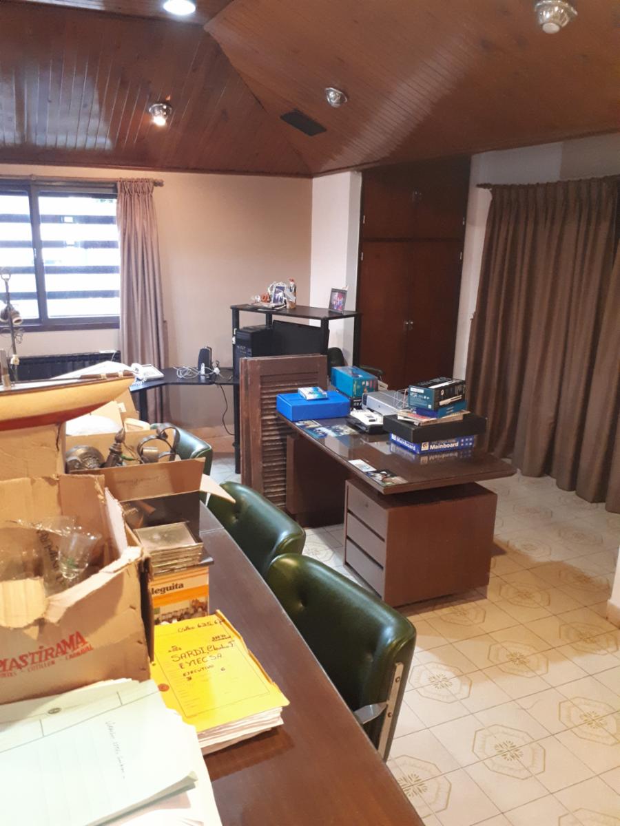 2 Propiedades unidas con Lotes de 12,07 x 24,05 y 9,02 x 24,06. Ideal Uso Comercial y Vivienda - 32