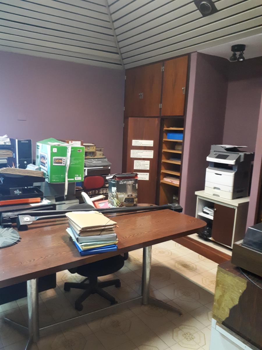 2 Propiedades unidas con Lotes de 12,07 x 24,05 y 9,02 x 24,06. Ideal Uso Comercial y Vivienda - 37