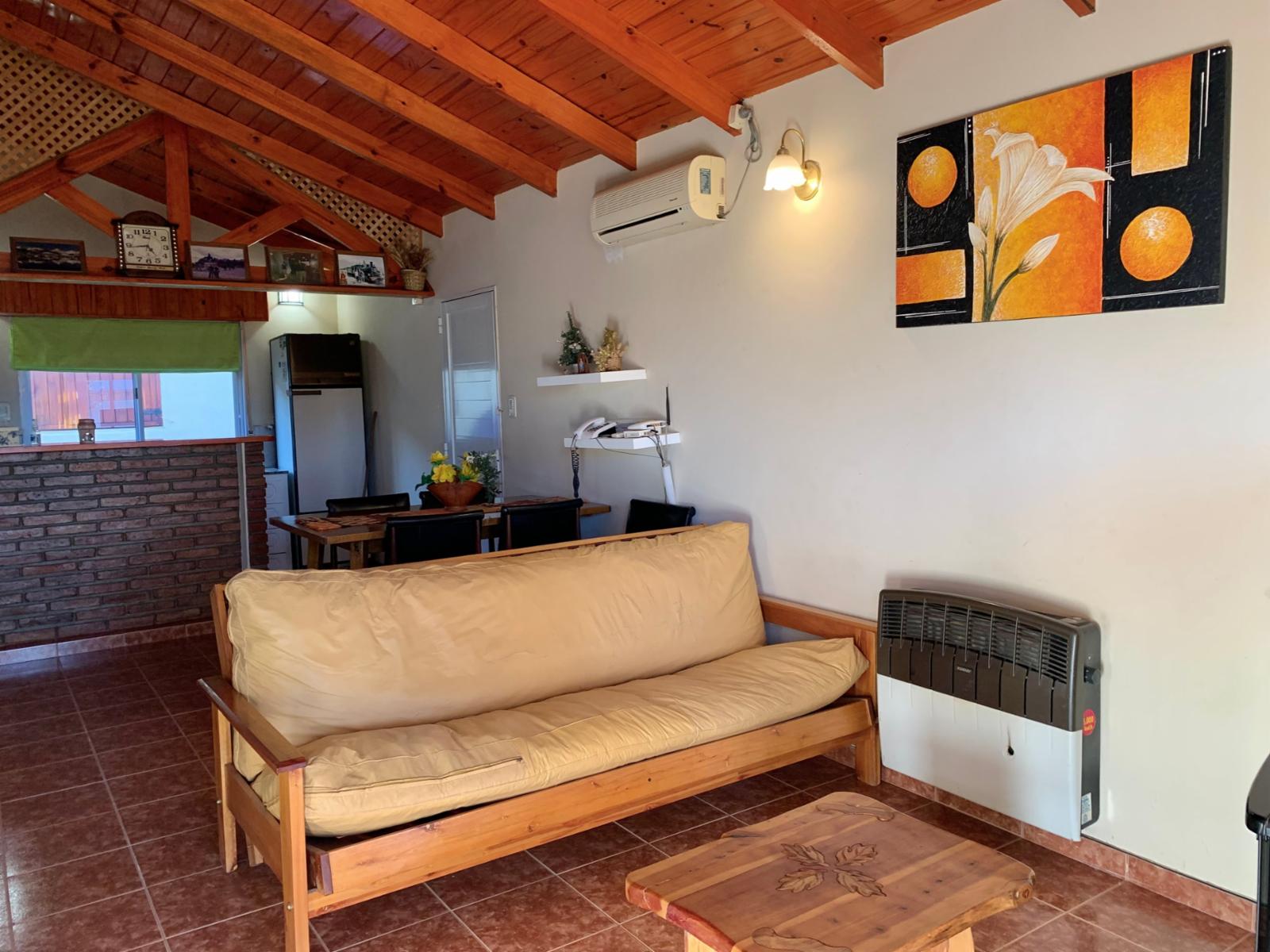 CASA CON QUINCHO Y ESTACIONAMIENTO — foto 3
