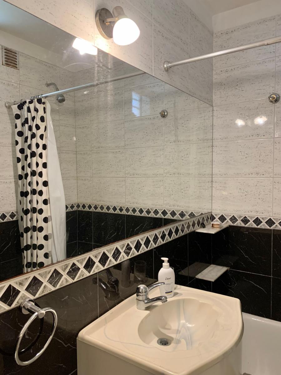 EXCELENTE CASA CON GRAN PARQUE A METROS DE LA PLAYA — foto 14