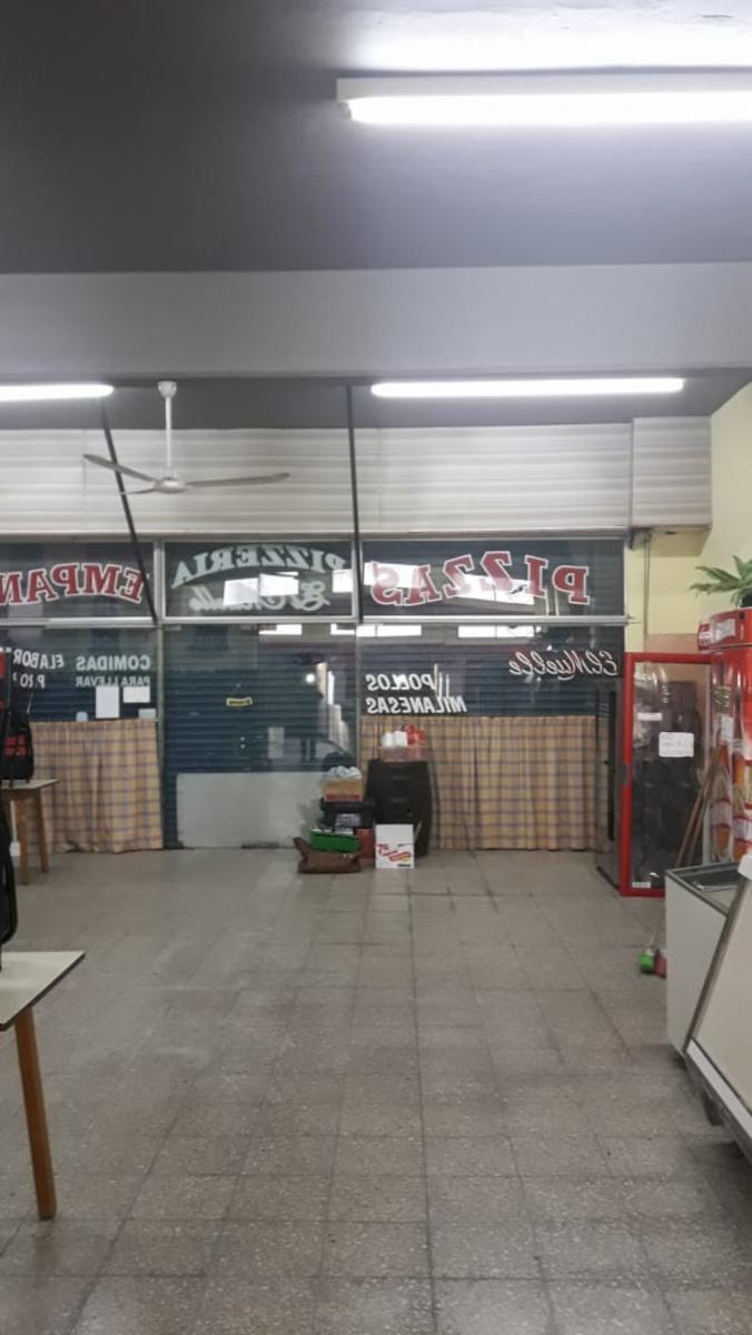 EXCELENTE LOCAL COMERCIAL + CASA A LA VENTA - 6