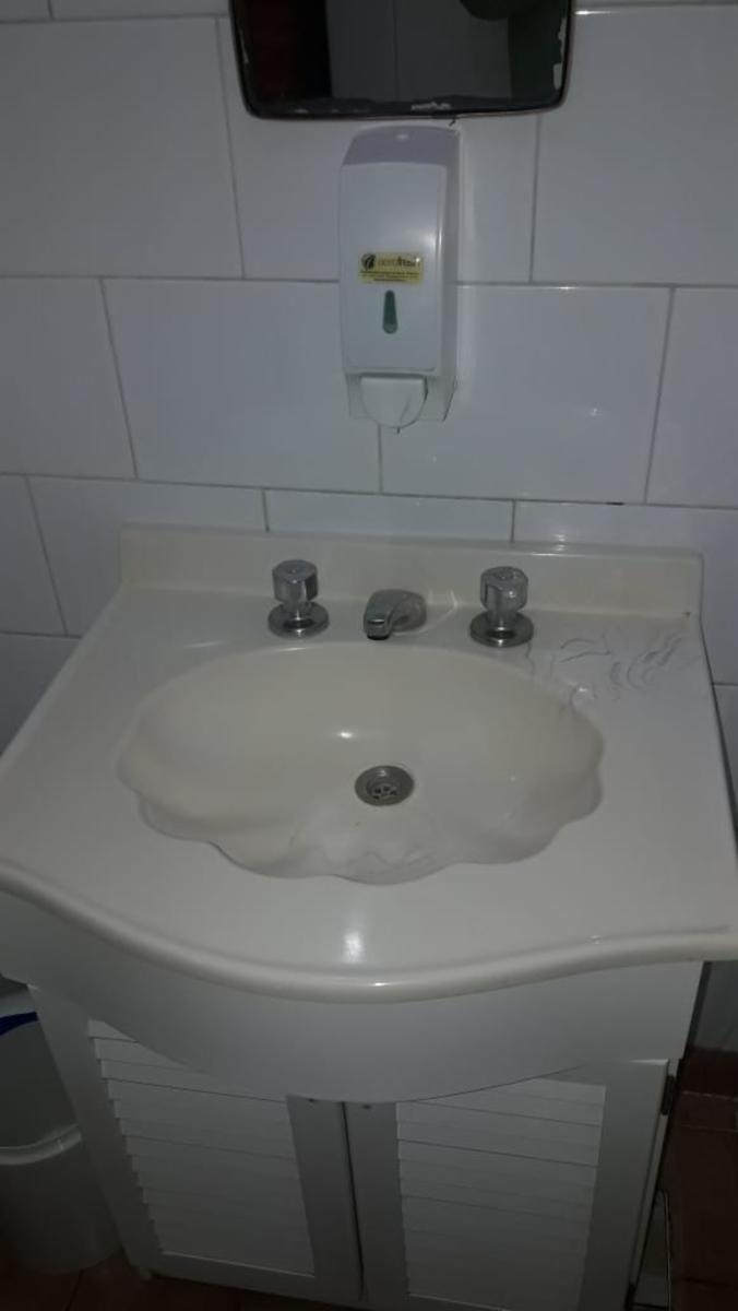 EXCELENTE LOCAL COMERCIAL + CASA A LA VENTA - 9