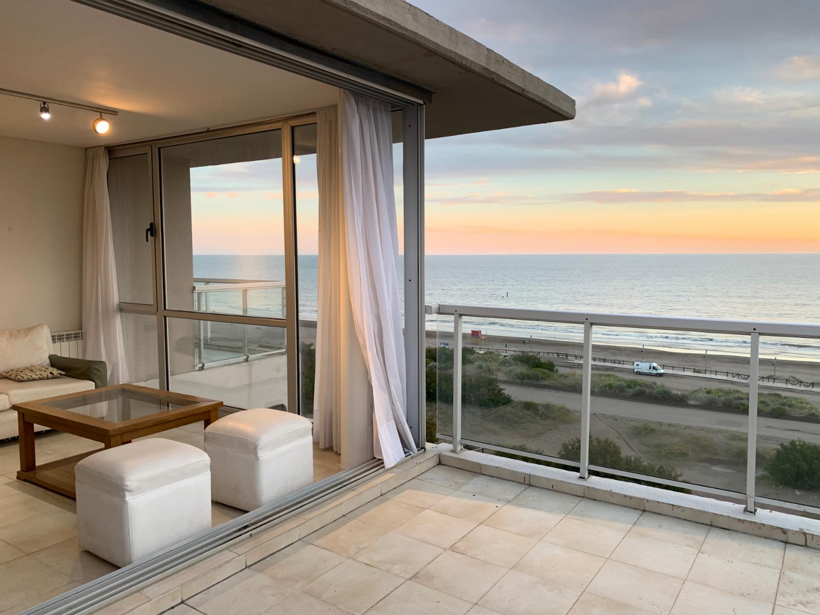 ESPECTACULAR PENTHOUSE FRENTE AL MAR — foto 3