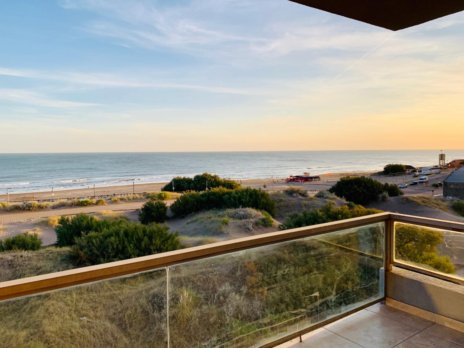 SEMIPISO FRENTE AL MAR, EXCELENTE — foto 6
