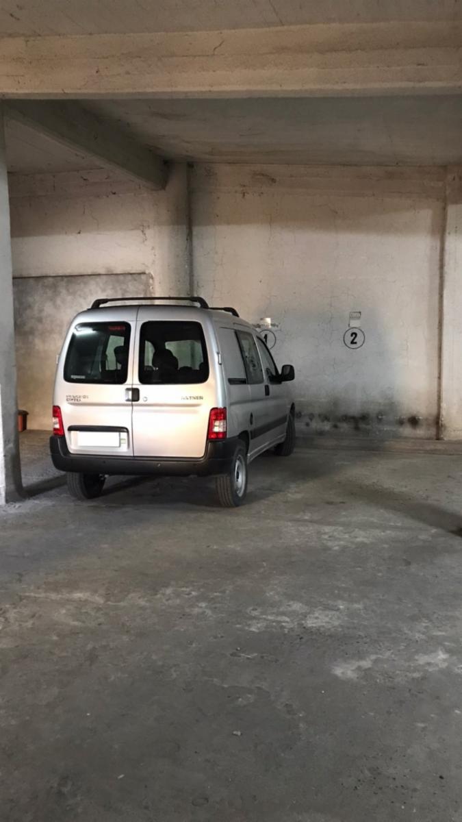 EN VENTA - COCHERAS - 2