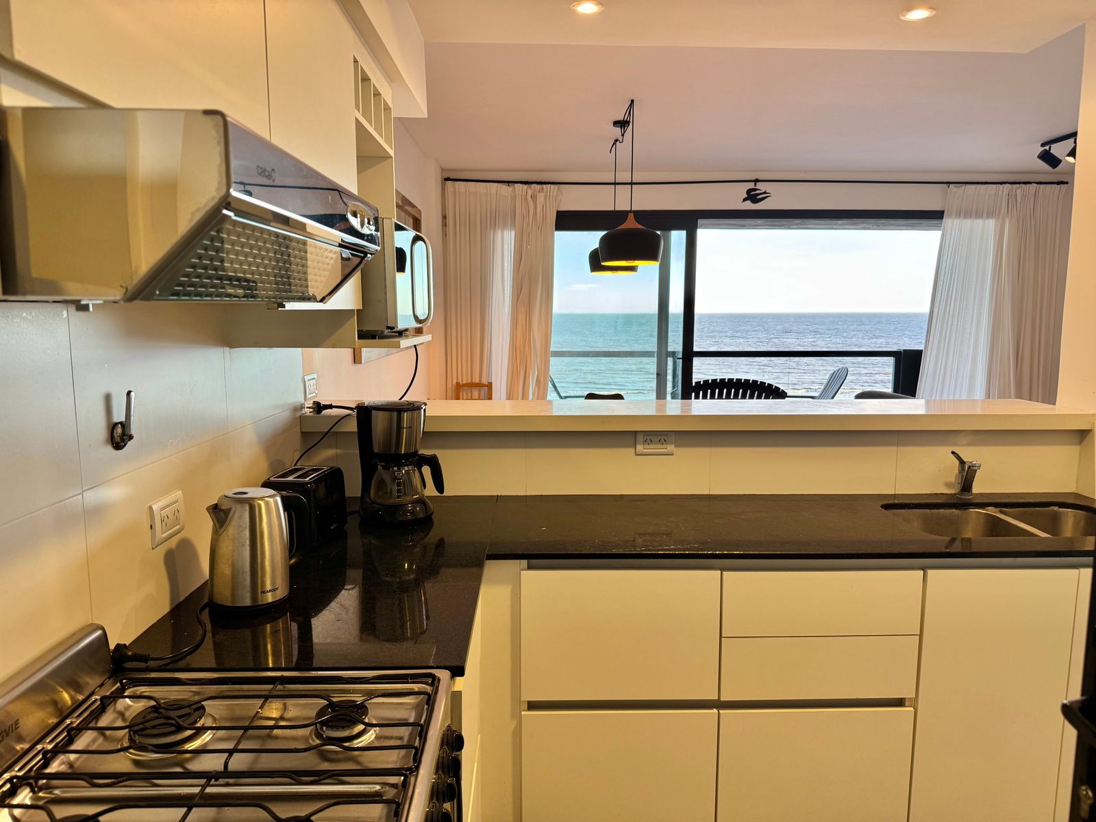HERMOSO SEMIPISO FRENTE AL MAR — foto 13