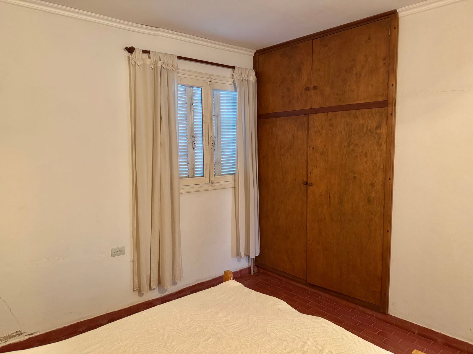 CASA 3 DORMITORIOS, PATIO Y PARRILLA -A REFACCIONAR — foto 13