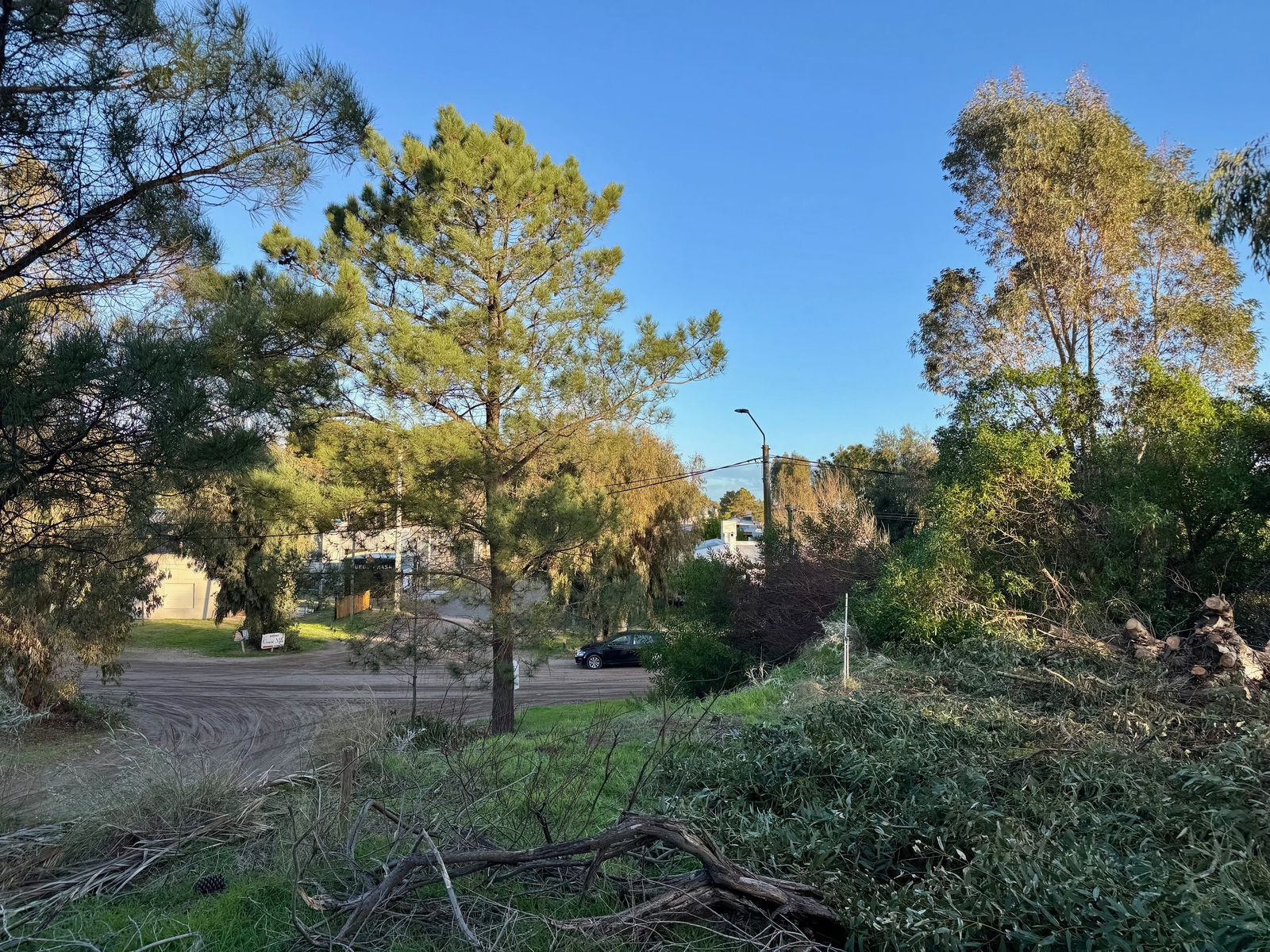TERRENO EN ESQUINA BARRIO DUFAUR - 6