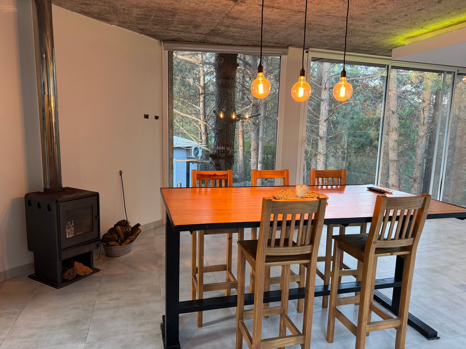 MODERNA CASA CON DISEÑO UNICO EN B° PINAR DEL GOLF - 11