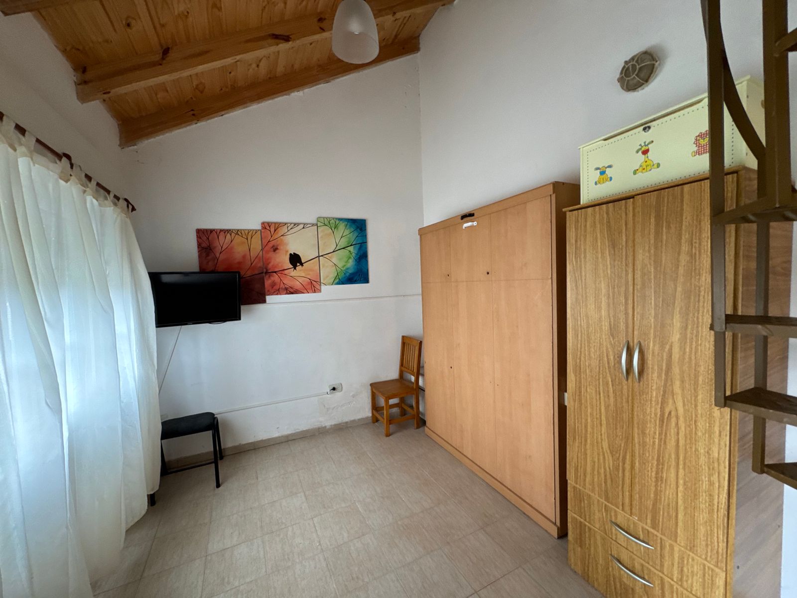 EN VENTA- CASA 2 DORMITORIOS + DEPARTAMENTO Y QUINCHO - 21