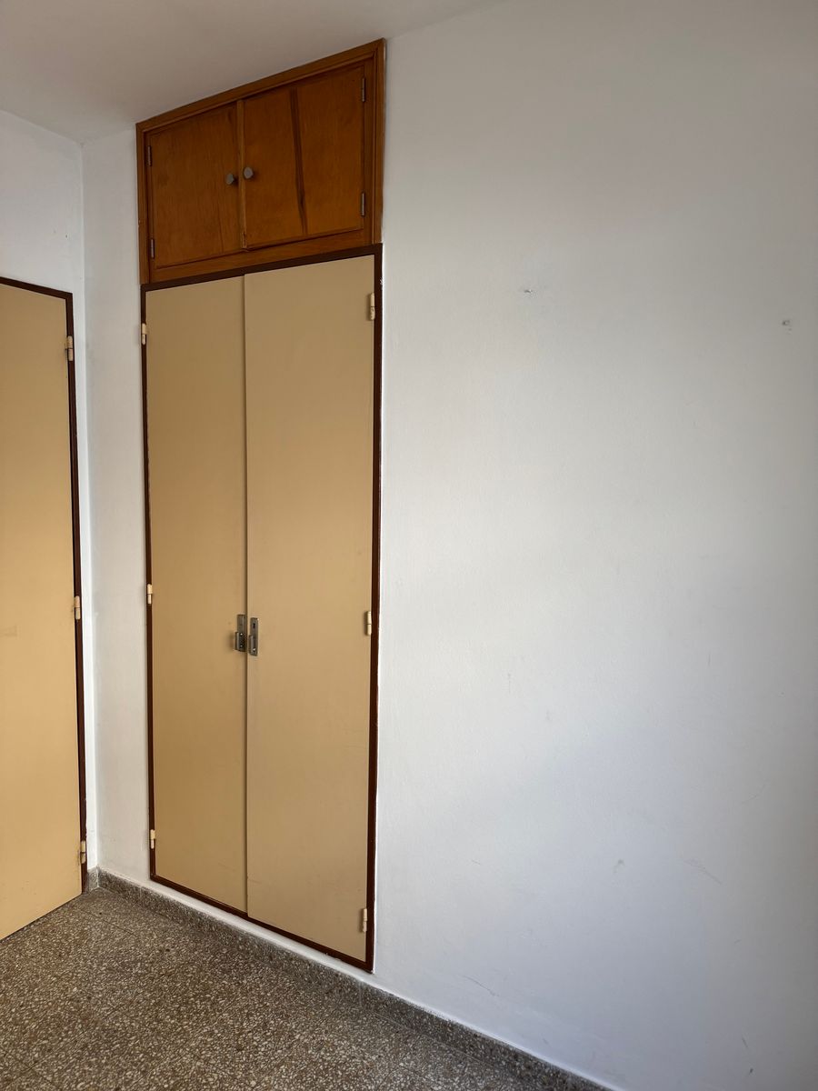 EN VENTA - DEPARTAMENTO SOBRE CALLE COSTANERA - 7