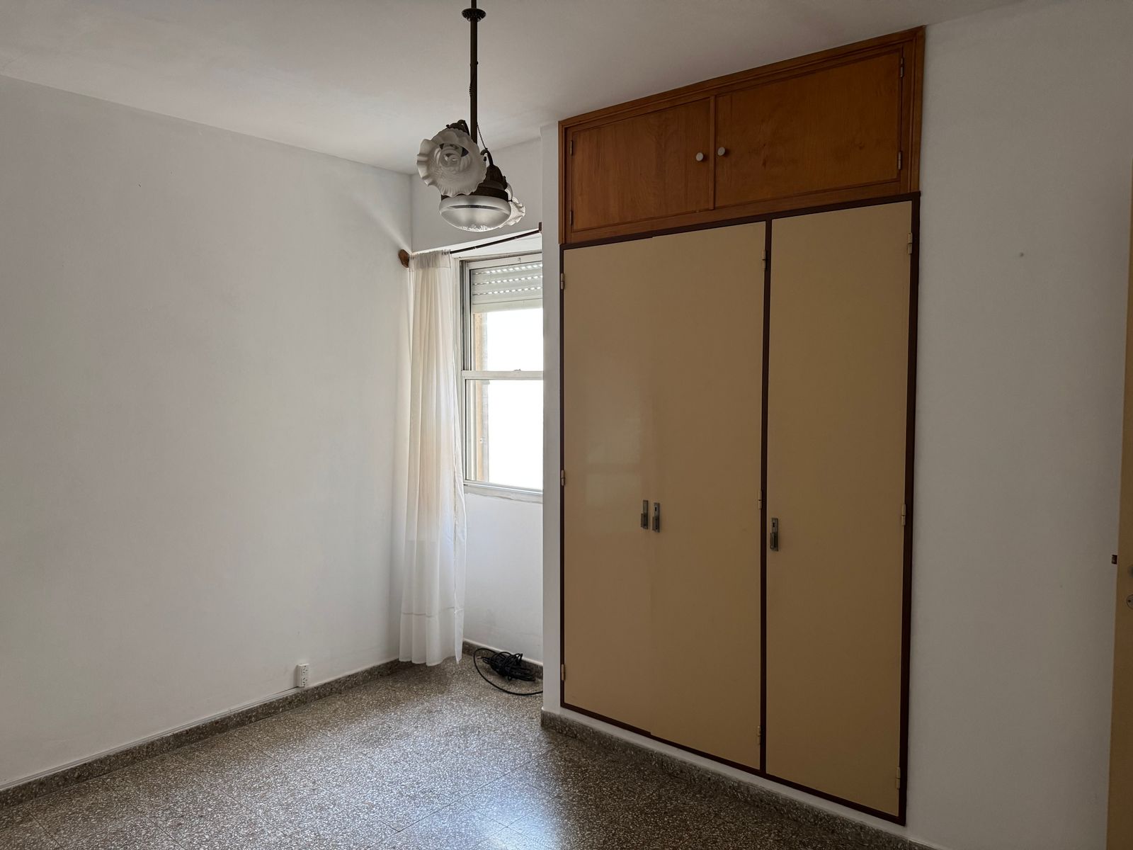 EN VENTA - DEPARTAMENTO SOBRE CALLE COSTANERA - 13