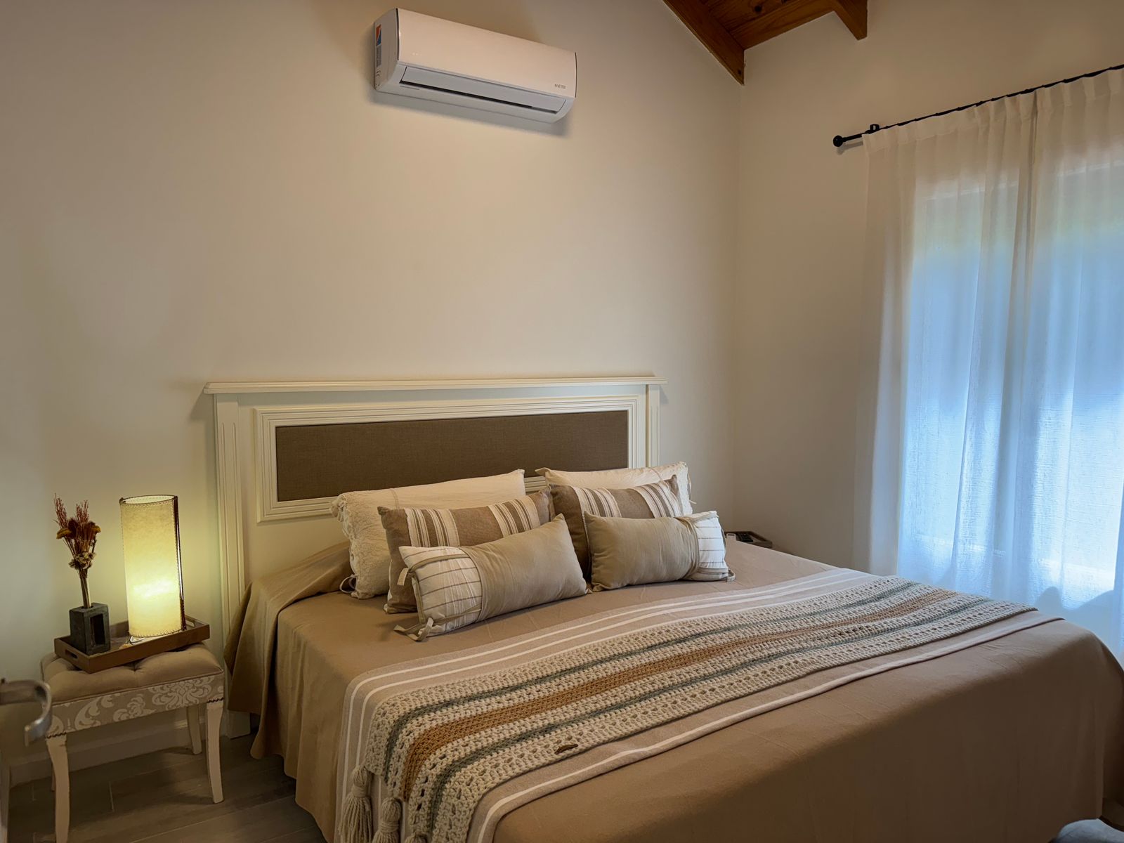 ENCANTADORA CASA EN EXCELENTE UBICACIÓN - 10