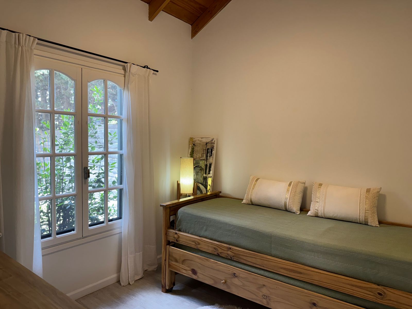 ENCANTADORA CASA EN EXCELENTE UBICACIÓN - 11