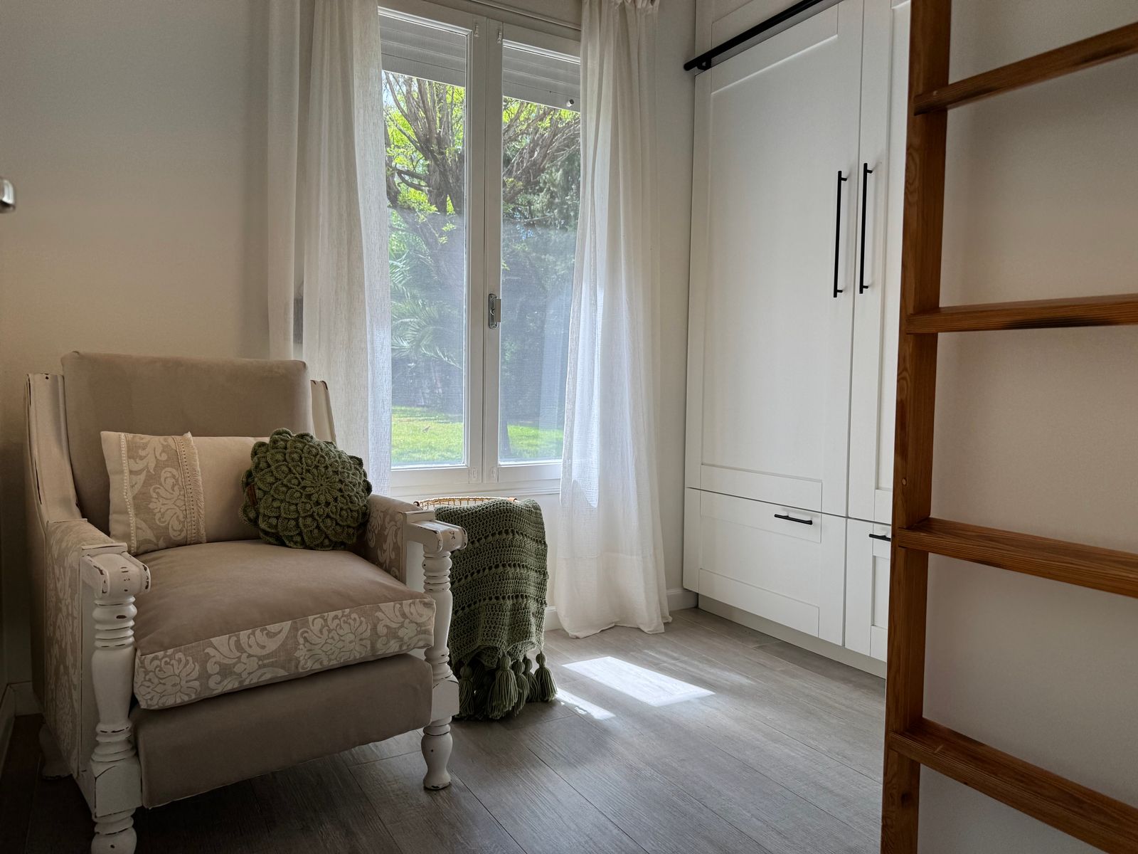 ENCANTADORA CASA EN EXCELENTE UBICACIÓN - 16