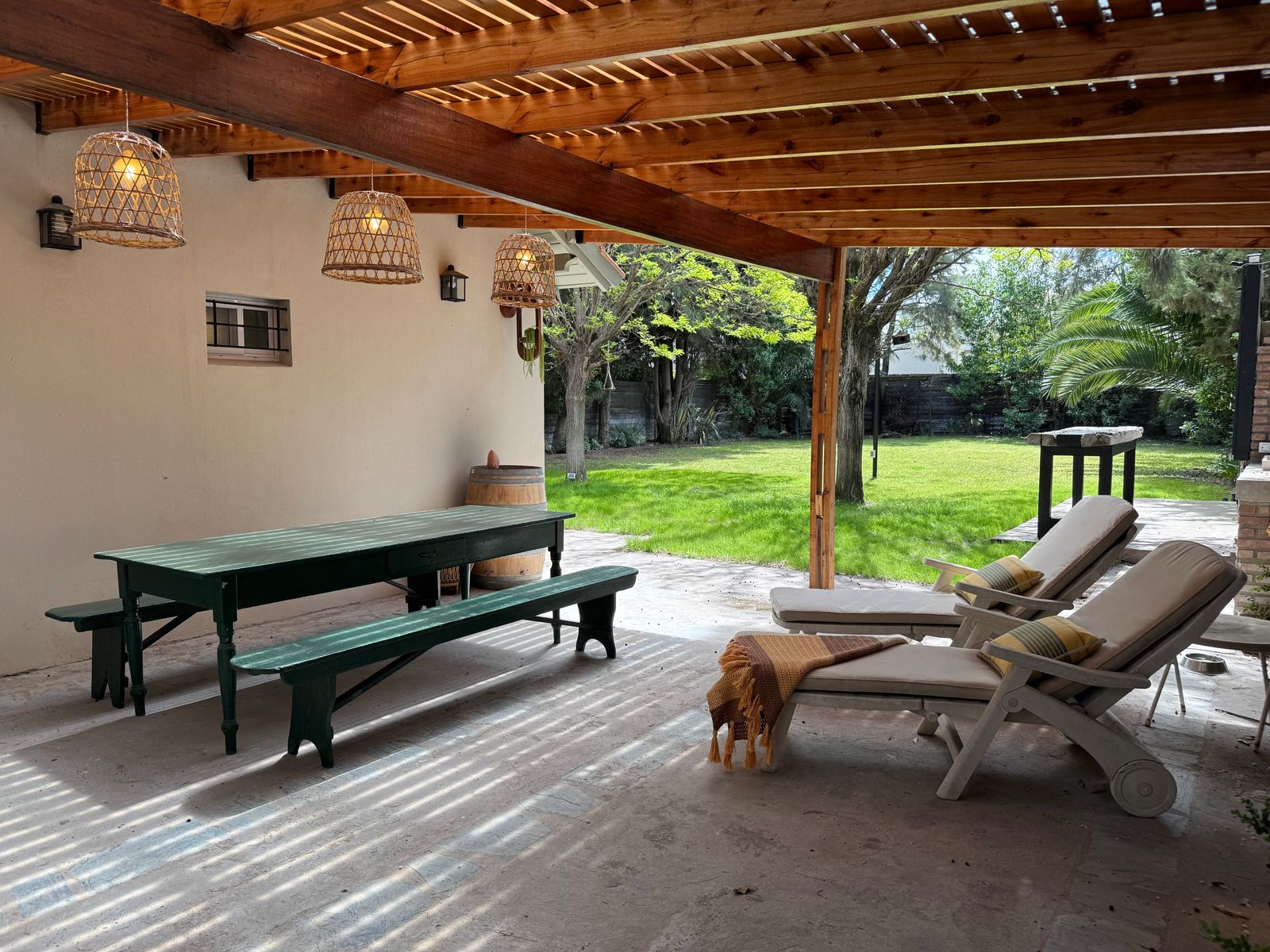 ENCANTADORA CASA EN EXCELENTE UBICACIÓN - 27