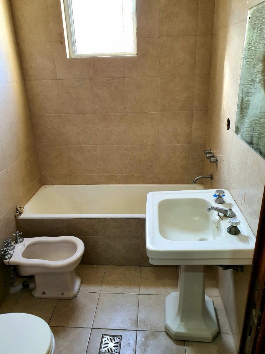Maipú y Av. Córdoba. Piso alto. 80 m2. Reformado de Revista. - 12