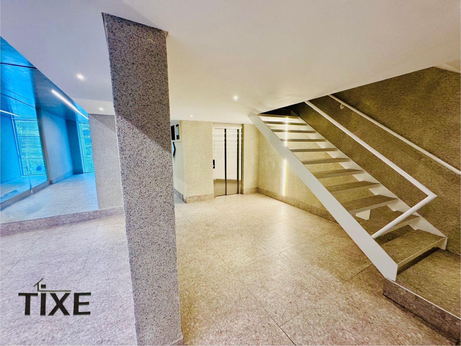 A estrenar - 2 amb en 60 m2. Baño y toilette. Balcon y Patio con parrilla. — foto 3