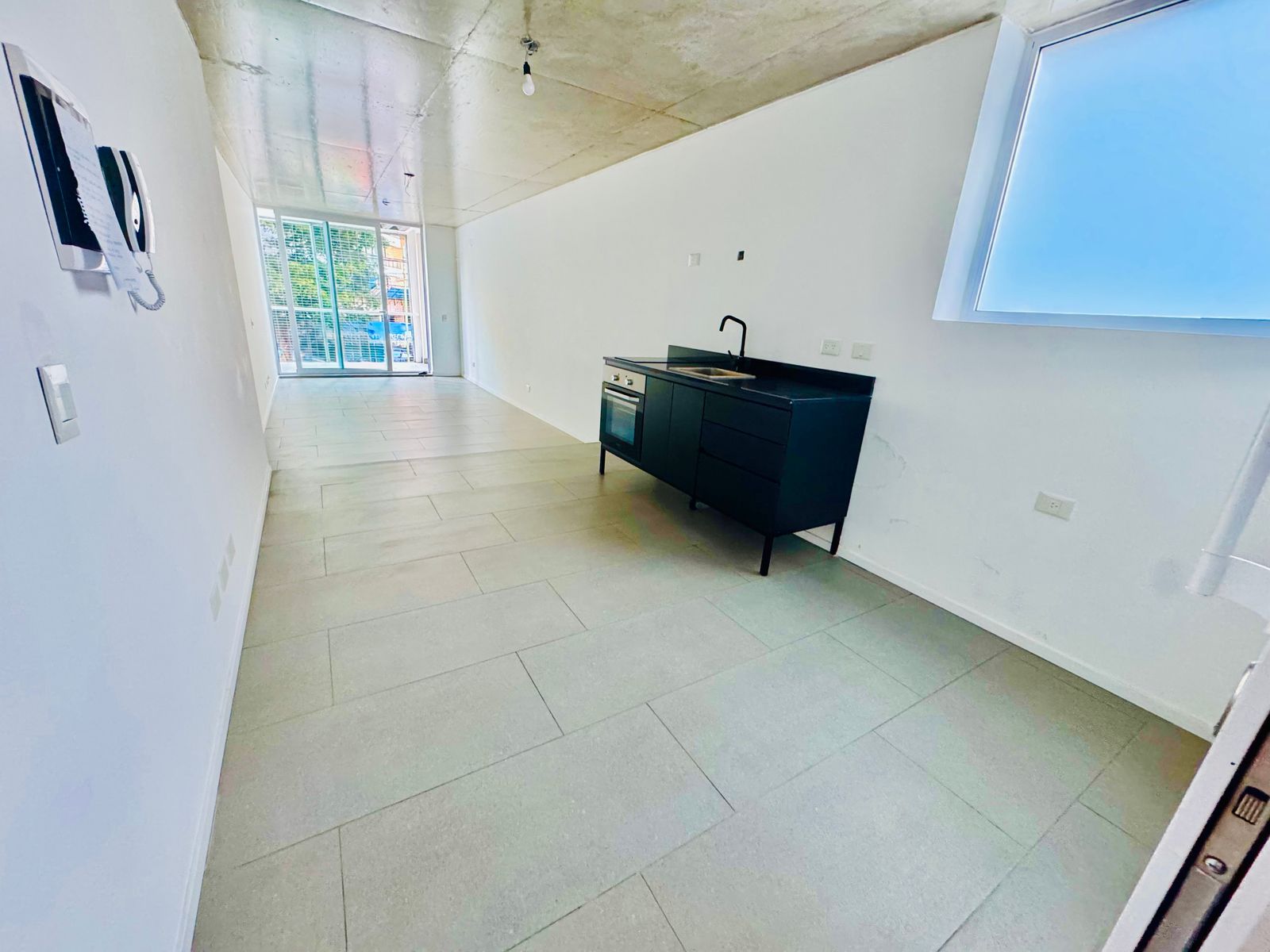 A estrenar - Monoambiente en 45 m2. Balcon y Patio con parrilla. — foto 5