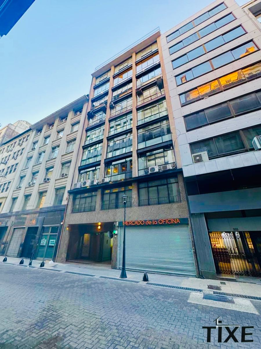 Reconquista y Av. Corrientes. Impecable Oficina 170 m2 al frente. Cochera. - 2