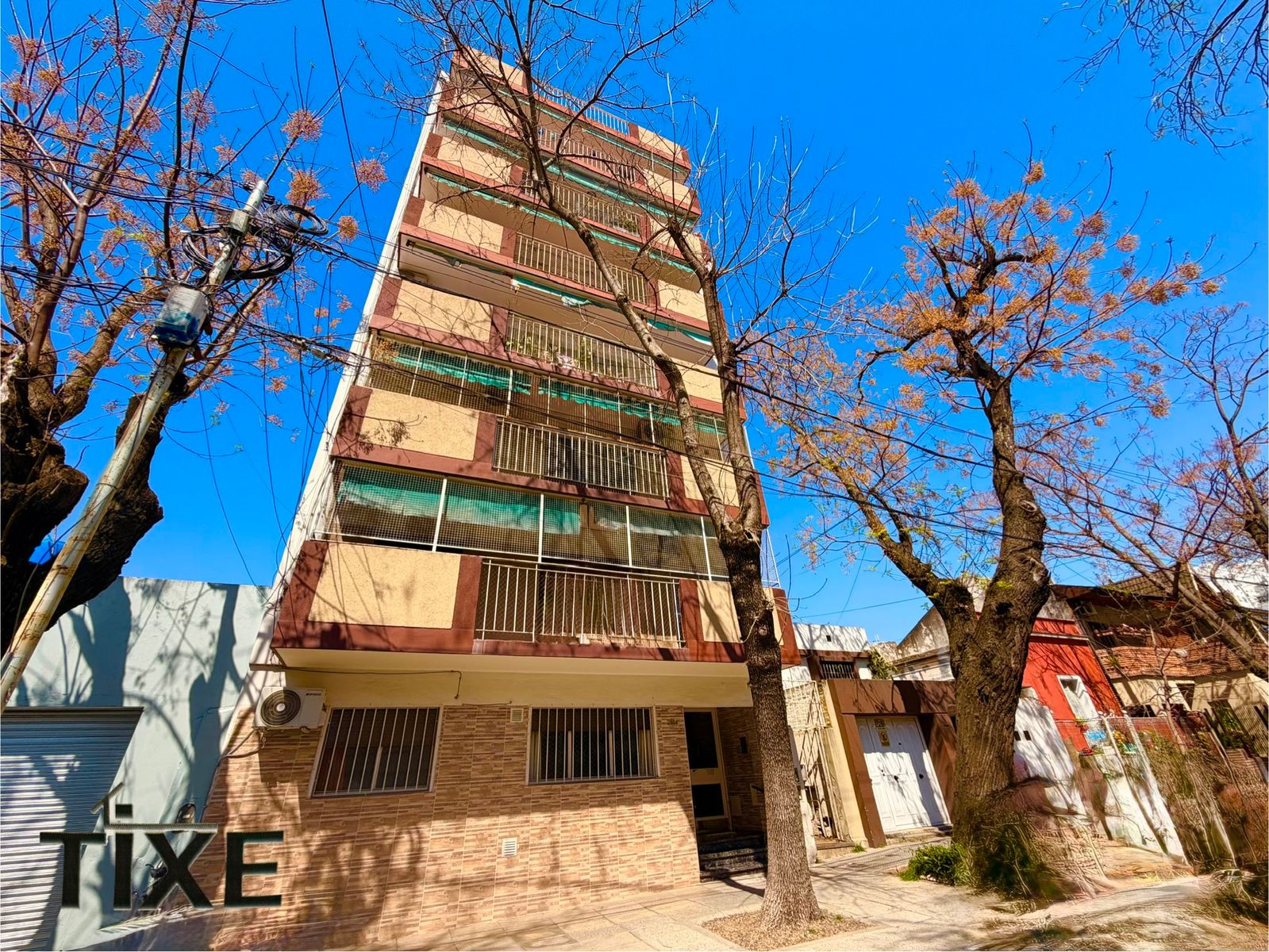 Oportunidad. Piso entero de 154 m², 5 ambientes, terraza propia y orientación norte. — foto 2