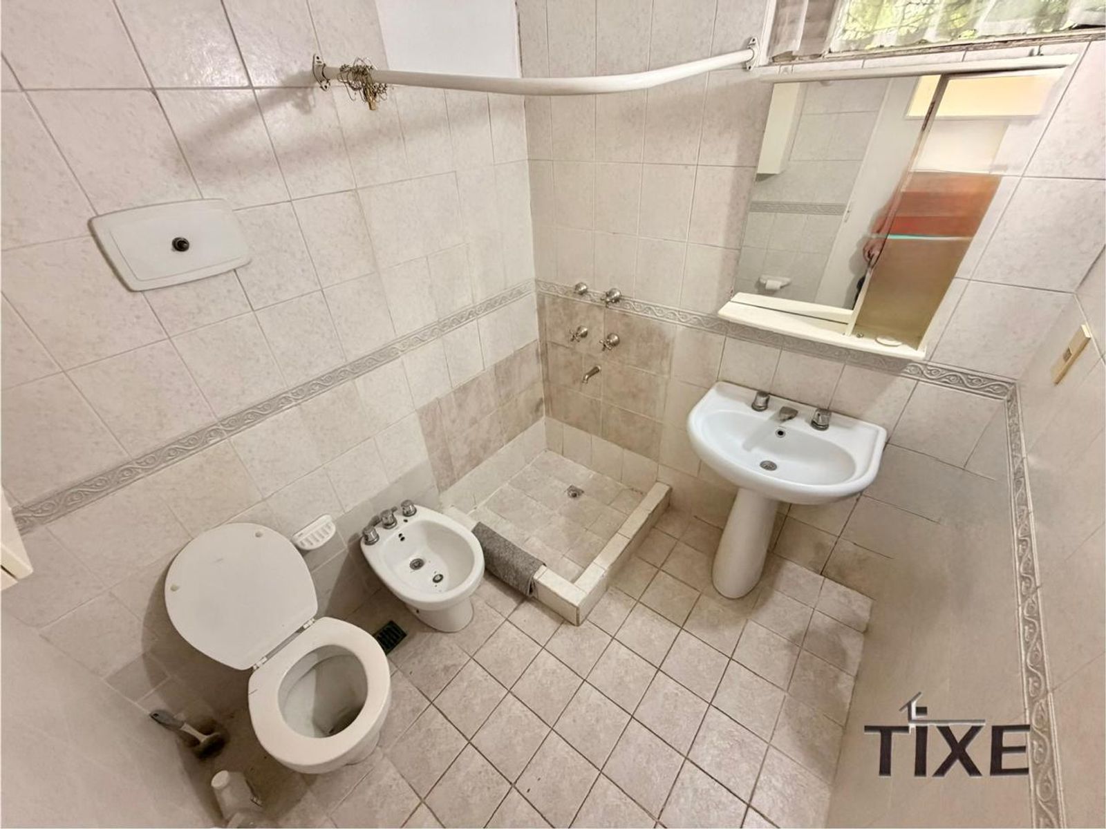 Ohiggins y Carvajal. Lote propio. Casa en PB c/ jardín y Depto independiente 2 Amb. c/ terraza. - 42