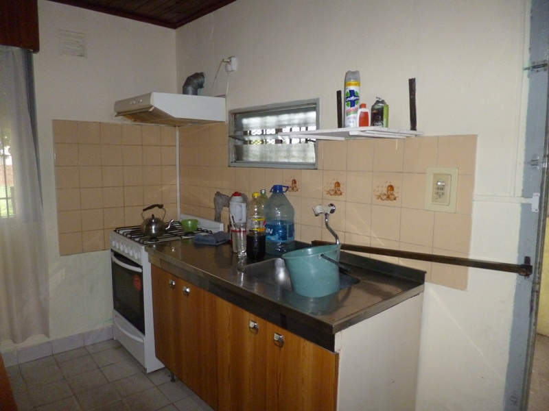 IMPORTANTE PROPIEDAD CUENTA CON CASA PRINCIPAL, UN LOCAL COMERCIAL Y UN DEPARTAMENTO. — foto 2