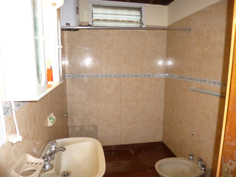 IMPORTANTE PROPIEDAD CUENTA CON CASA PRINCIPAL, UN LOCAL COMERCIAL Y UN DEPARTAMENTO. — foto 9
