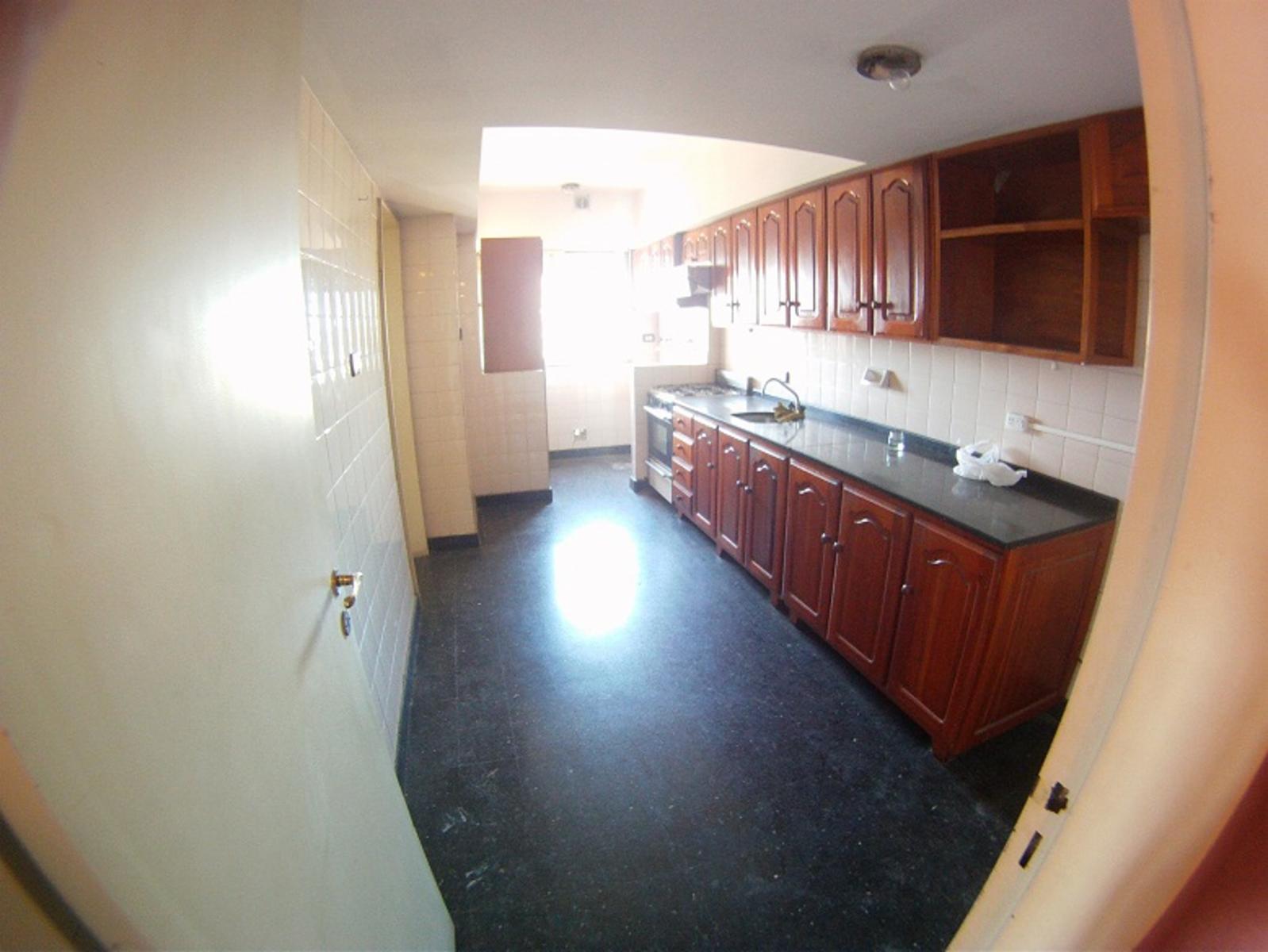 Excelente departamento de 4 ambientes en Torres de Prefectura — foto 4