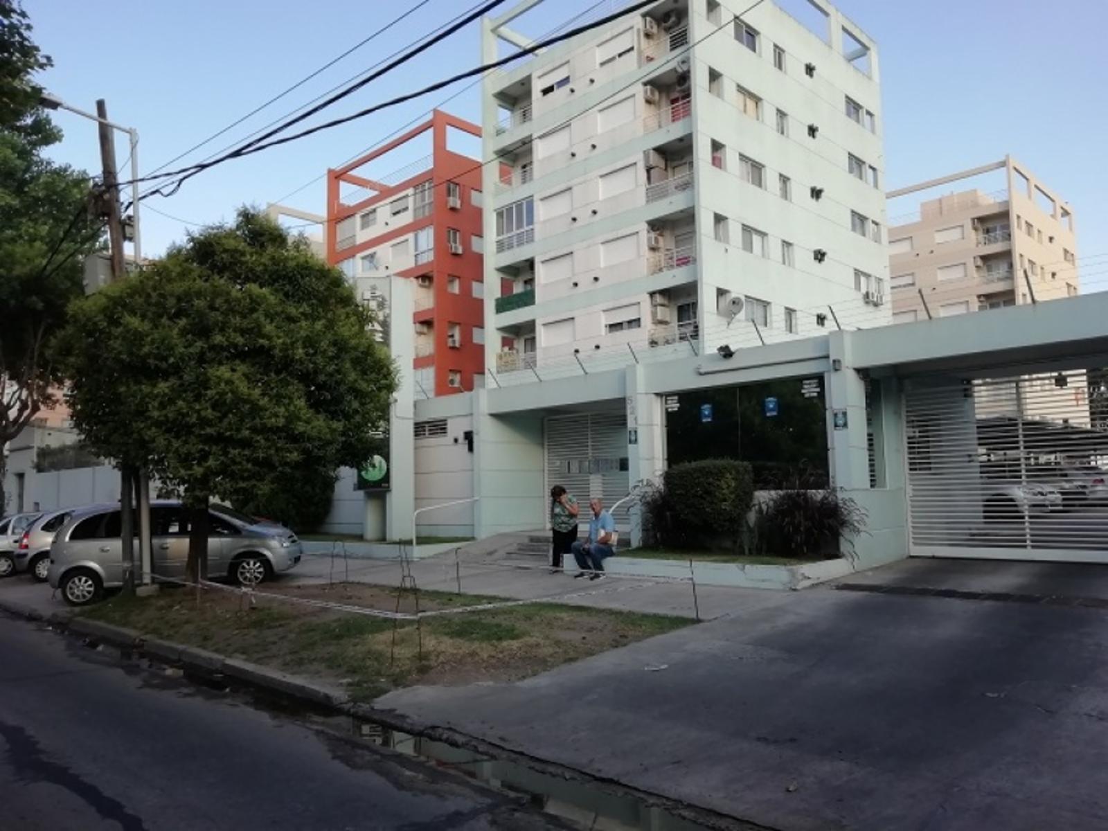 DEPARTAMENTO 3 AMBIENTES B° Pinar de Wilde — foto 7