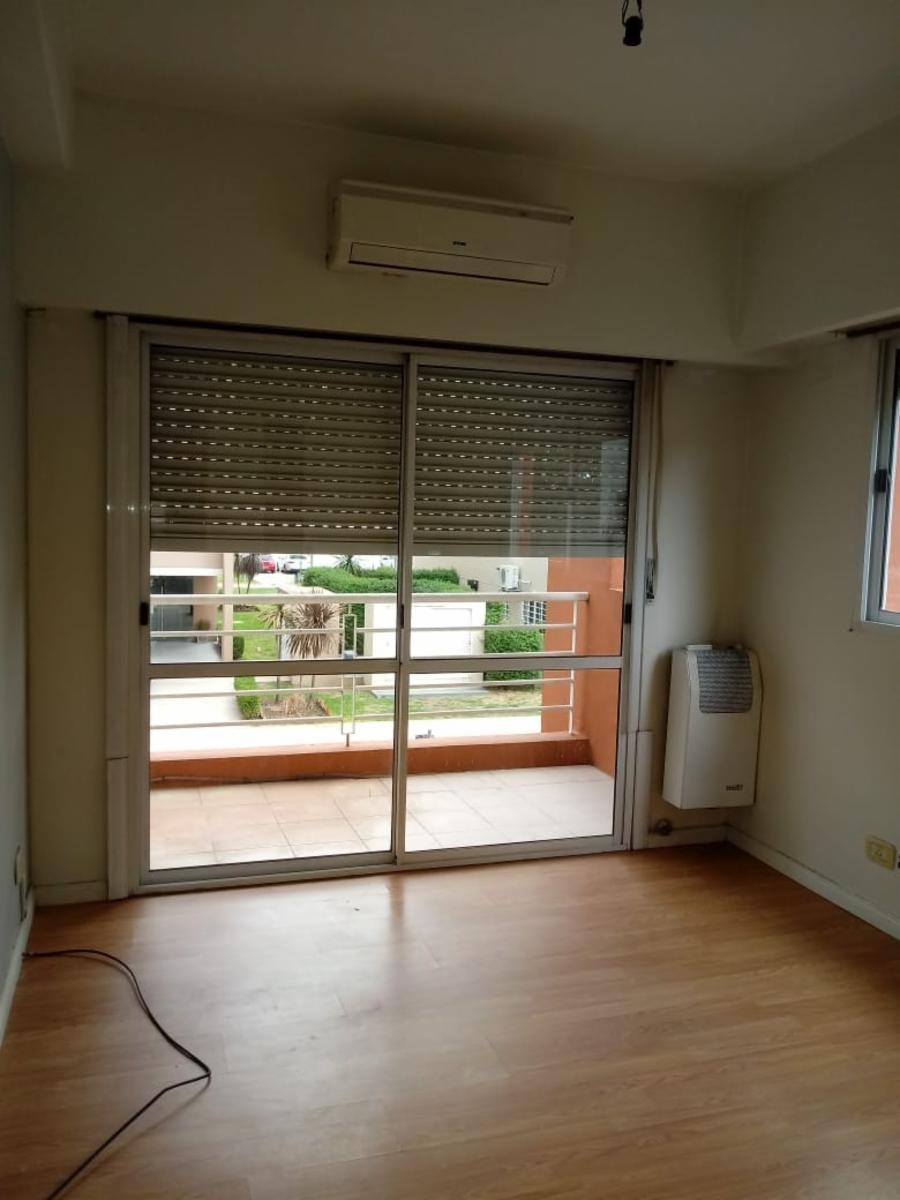 DEPARTAMENTO 3 AMBIENTES B° PINAR DE WILDE — foto 11