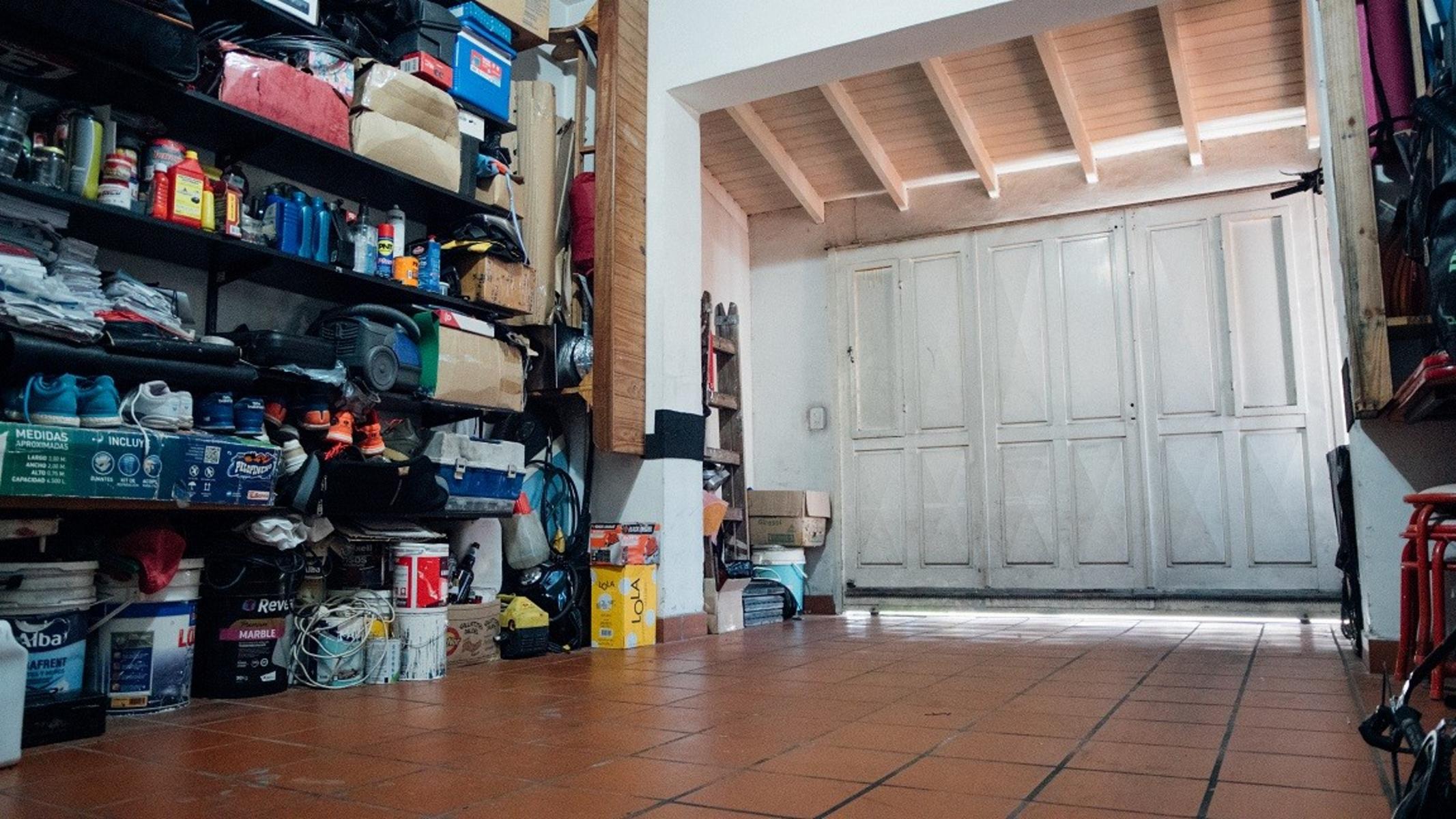 Excelente casa 4 ambientes cochera y fondo libre zona Gerli — foto 14