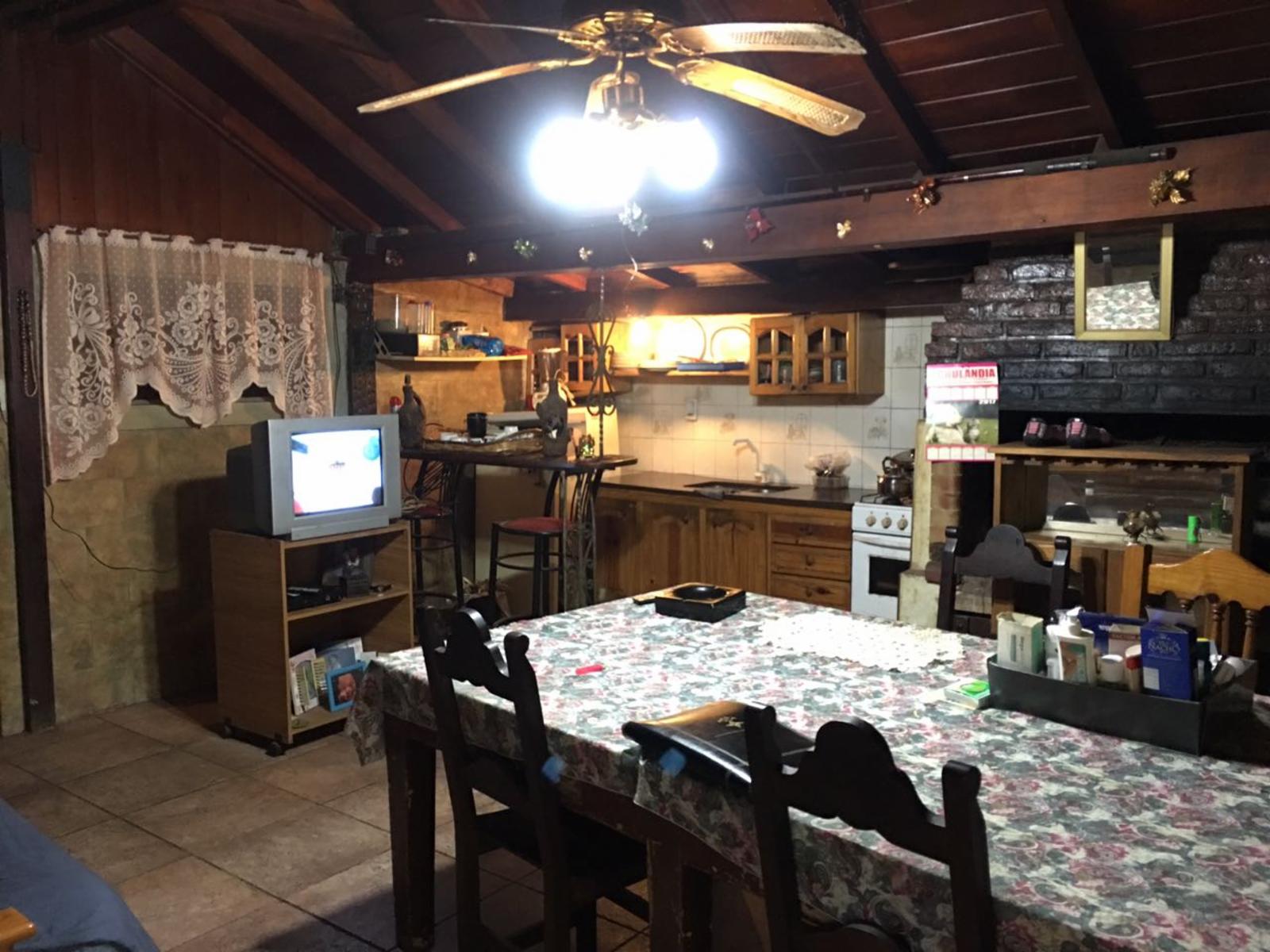 VENTA - PARQUE LELOIR - TERRENO CON QUINCHO DE TRONCO - PISCINA - SOBRE LOTE DE 15 x 34 APROX. — foto 6