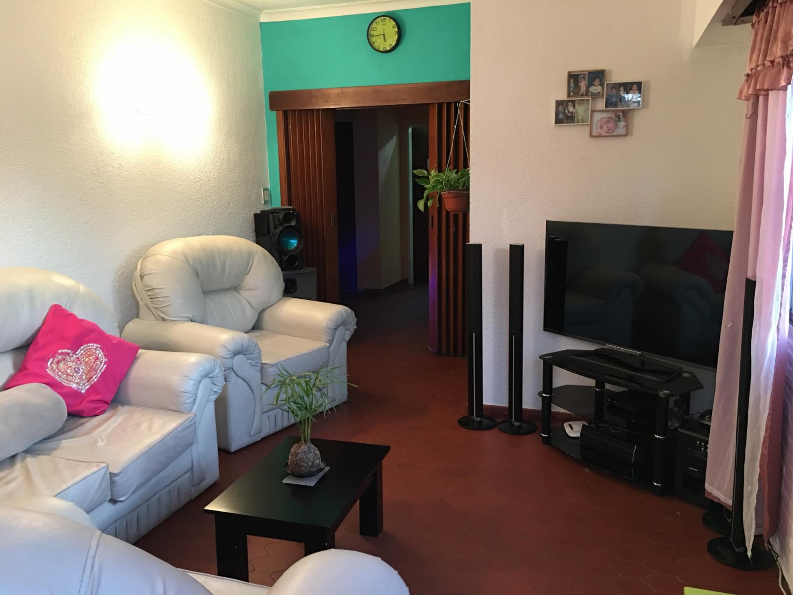VENTA - LA TABLADA - CASA MULTIFAMILIAR - SOBRE LOTE DE 10 x 31.30 - (POSIBILIDAD DE ANEXAR OTRO LOTE DE 10 x 31.30 CON PISCINA - SALIENDO A DOS CALLES) — foto 9
