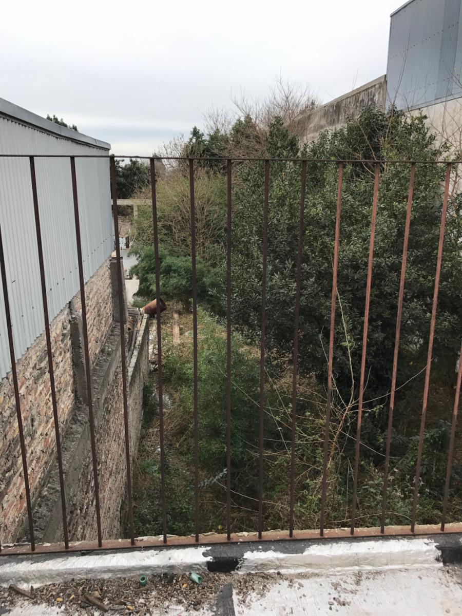 VENTA - SAN JUSTO - GALPON CON OFICINA o VIVIENDA - SOBRE LOTE 8,66 x 60,64 — foto 6
