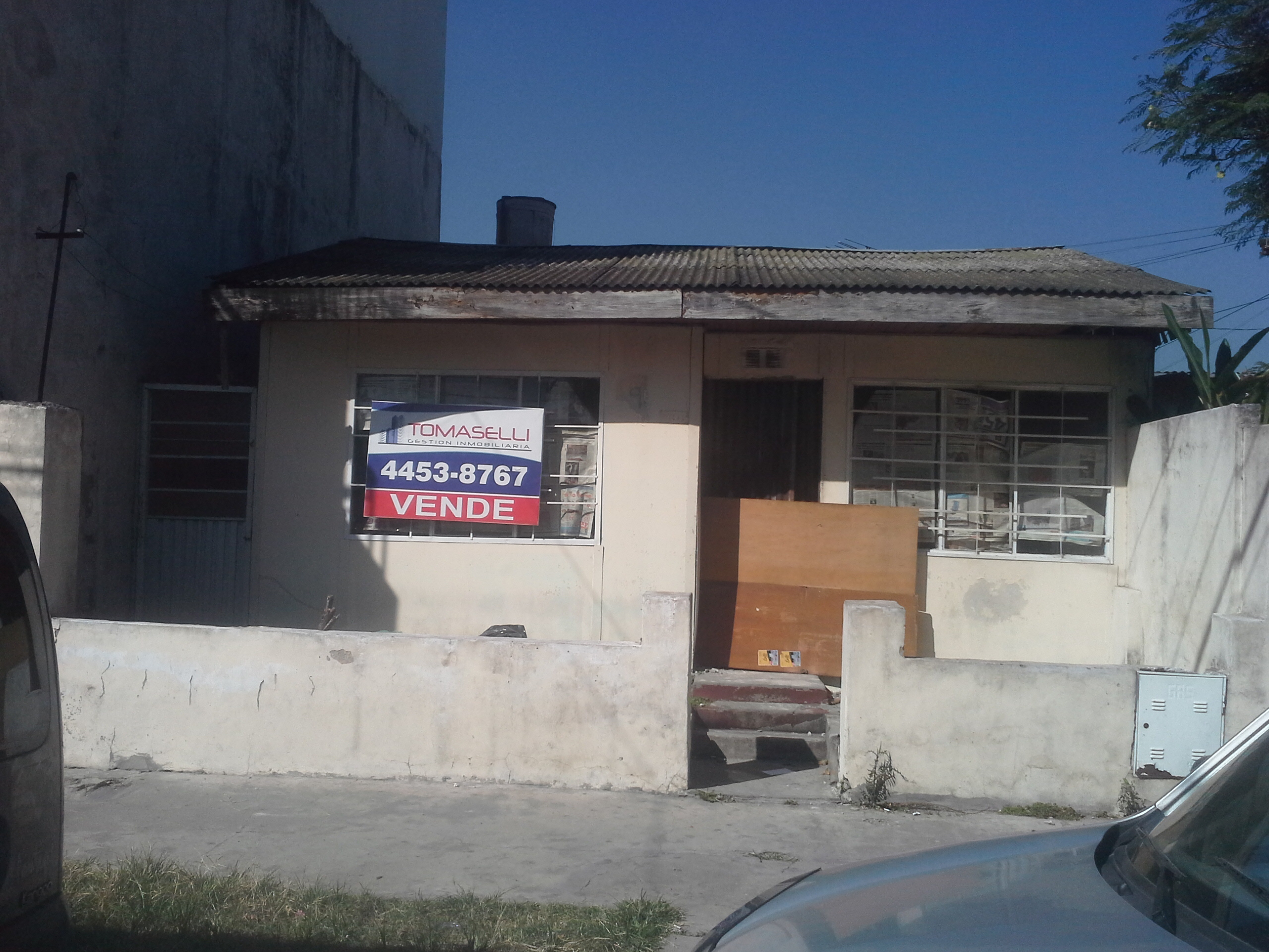 VENTA - TERRENO - EXCELENTE ESQUINA EN ZONA COMERCIAL - IDEAL EMPRENDIMIENTO INMOBILIARIO CON 3 VIViENDAS. — foto 4