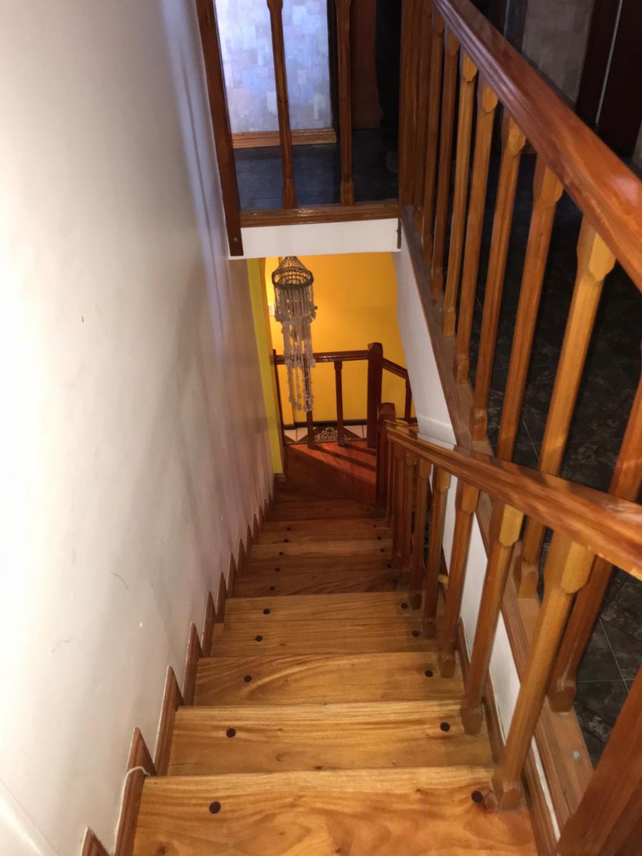 VENTA - CIUDAD EVITA - CASA DE 7 AMBIENTES EN DOS PLANTAS - CONSTRUIDA SOBRE LOTE EN ESQUINA - APTA CREDITO BANCARIO — foto 5