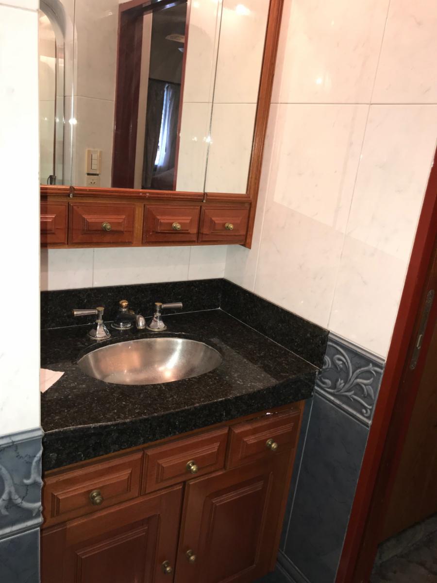 VENTA - CIUDAD EVITA - CASA DE 7 AMBIENTES EN DOS PLANTAS - CONSTRUIDA SOBRE LOTE EN ESQUINA - APTA CREDITO BANCARIO — foto 10